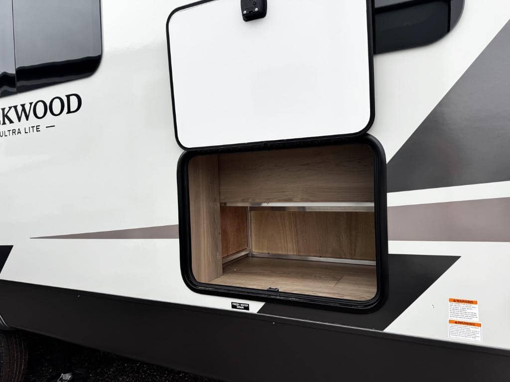 2026 Forest River 2026 Forest River Rockwood Ultra Lite - thumbnail 27