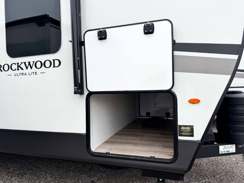 2026 Forest River 2026 Forest River Rockwood Ultra Lite - thumbnail 28