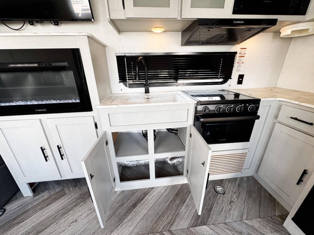 2021 Forest River 2021 Forest River Wildwood FSX - thumbnail 7