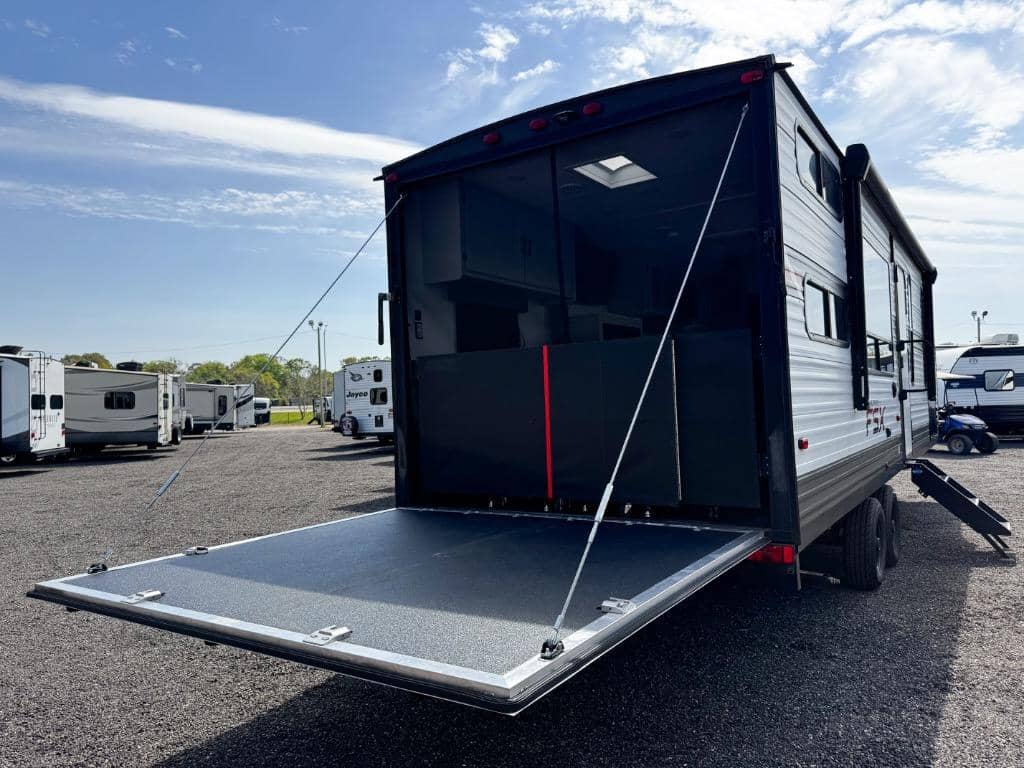 2021 Forest River 2021 Forest River Wildwood FSX - thumbnail 22