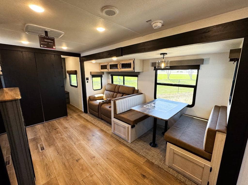 2026 Forest River 2026 Forest River Puma - thumbnail 4