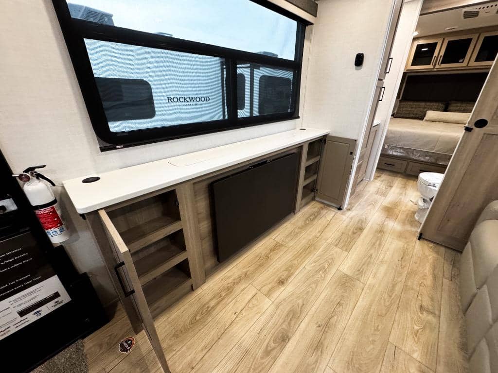 2026 Forest River RV 2026 Forest River RV Rockwood Ultra Lite - thumbnail 13