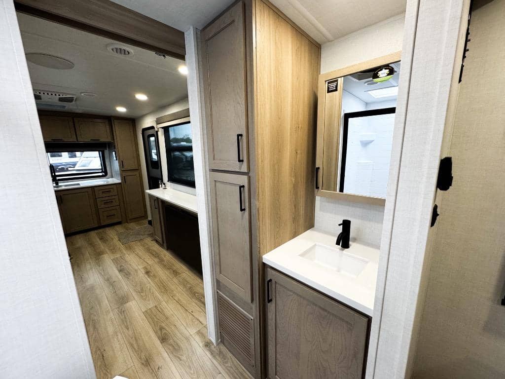 2026 Forest River RV 2026 Forest River RV Rockwood Ultra Lite - thumbnail 17