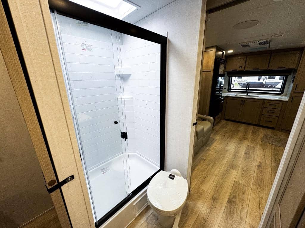 2026 Forest River RV 2026 Forest River RV Rockwood Ultra Lite - thumbnail 18