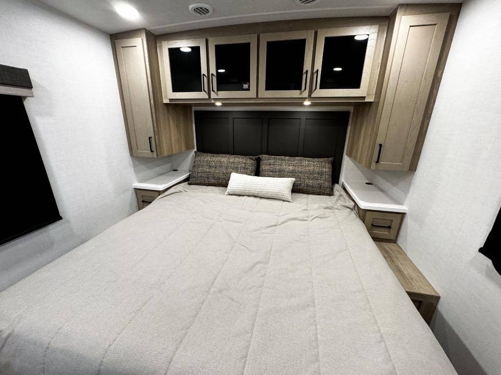 2026 Forest River RV 2026 Forest River RV Rockwood Ultra Lite - thumbnail 25