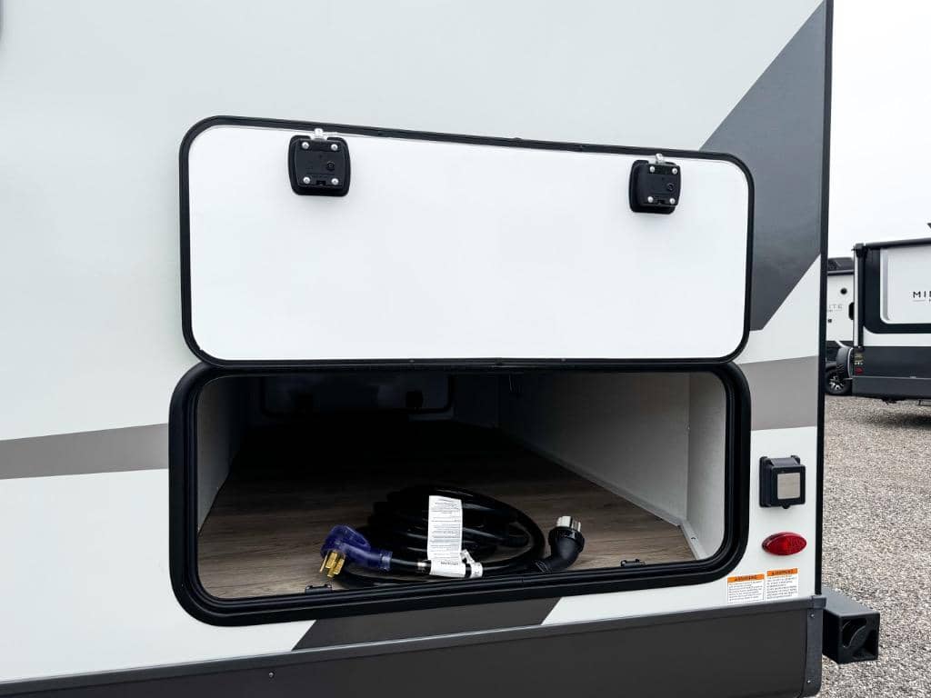 2026 Forest River RV 2026 Forest River RV Rockwood Ultra Lite - thumbnail 32