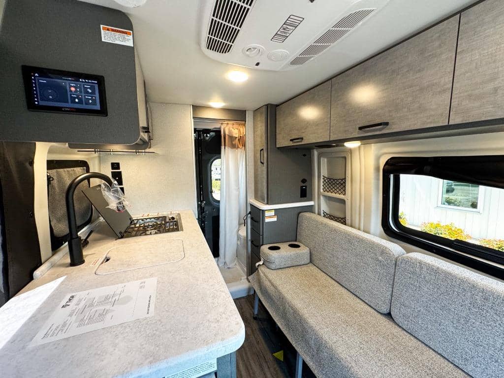 2026 Thor Motor Coach 2026 Thor Motor Coach Rize - thumbnail 4