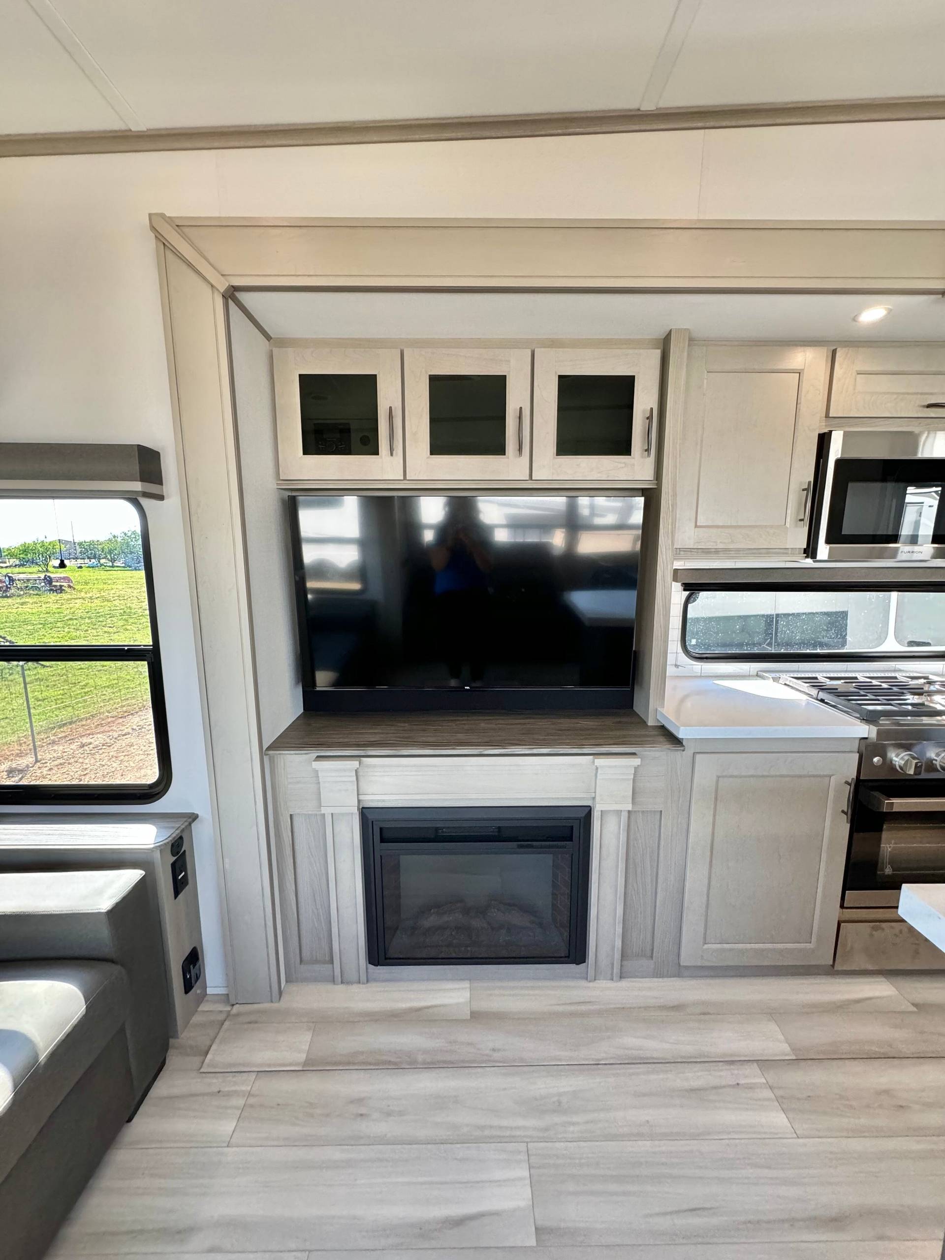 2025 Grand Design 2025 Grand Design Influence - thumbnail 31