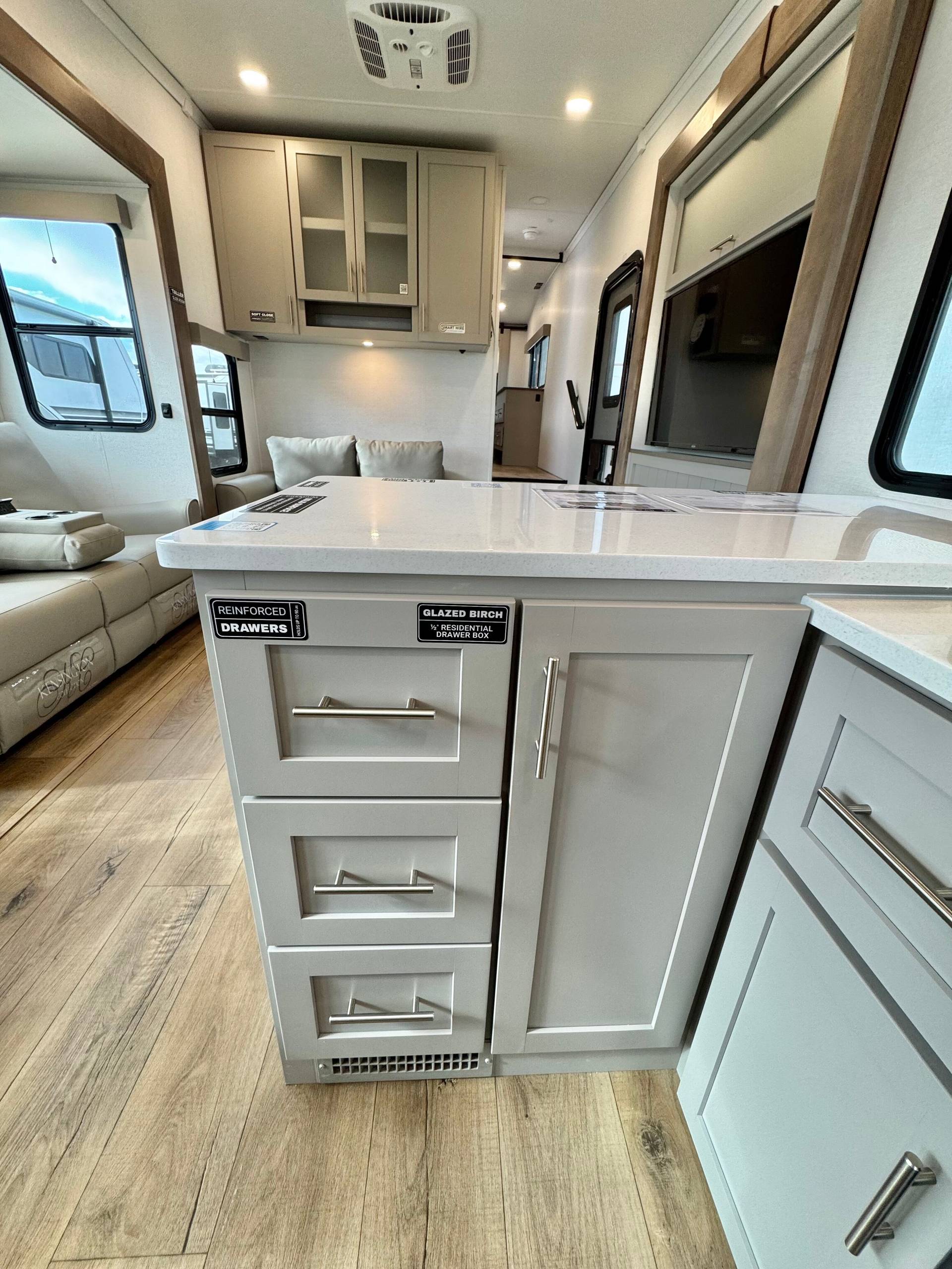 2025 Alliance RV 2025 Alliance RV Avenue - thumbnail 38