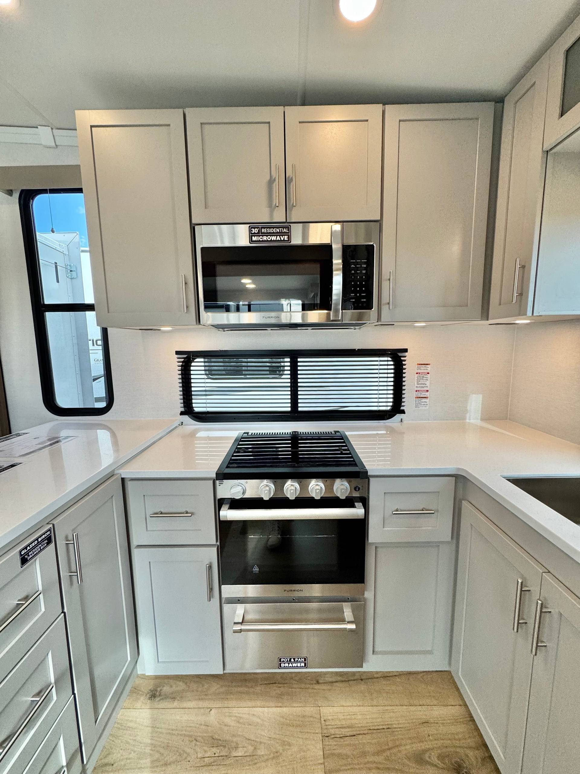 2025 Alliance RV 2025 Alliance RV Avenue - thumbnail 39