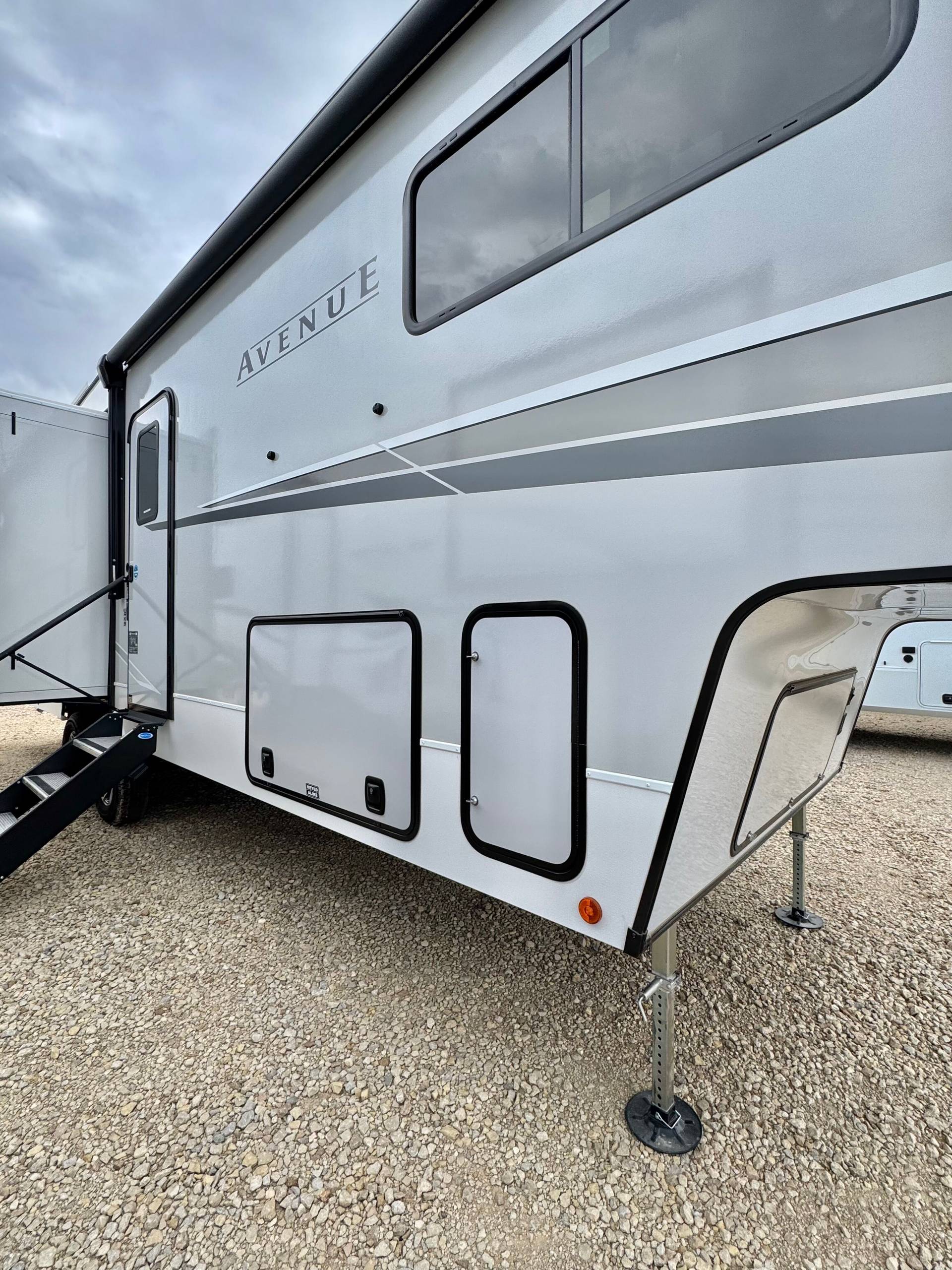 2025 Alliance RV 2025 Alliance RV Avenue - thumbnail 5