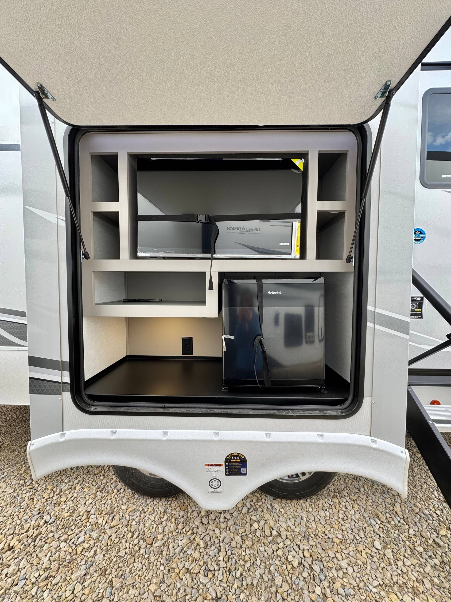 2025 Alliance RV 2025 Alliance RV Avenue - thumbnail 9