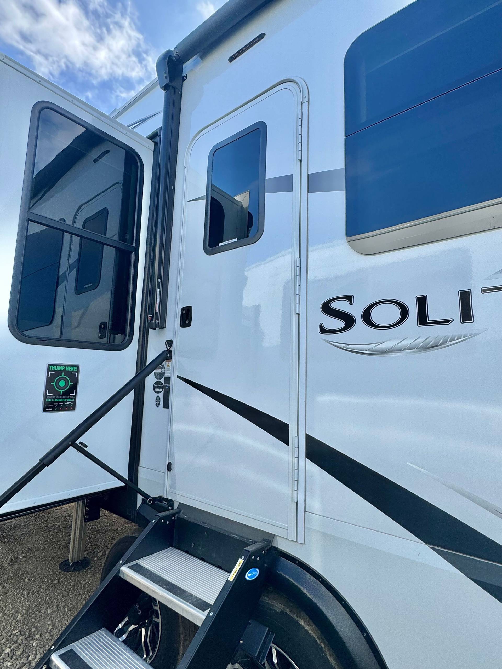 2025 Grand Design 2025 Grand Design Solitude - thumbnail 20