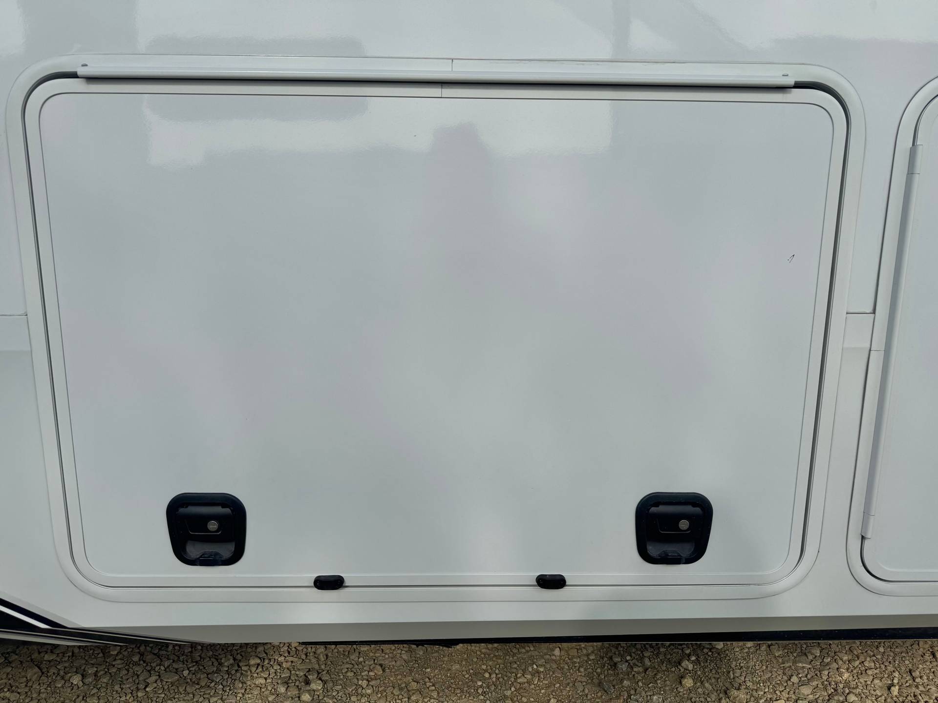 2025 Grand Design 2025 Grand Design Solitude - thumbnail 9