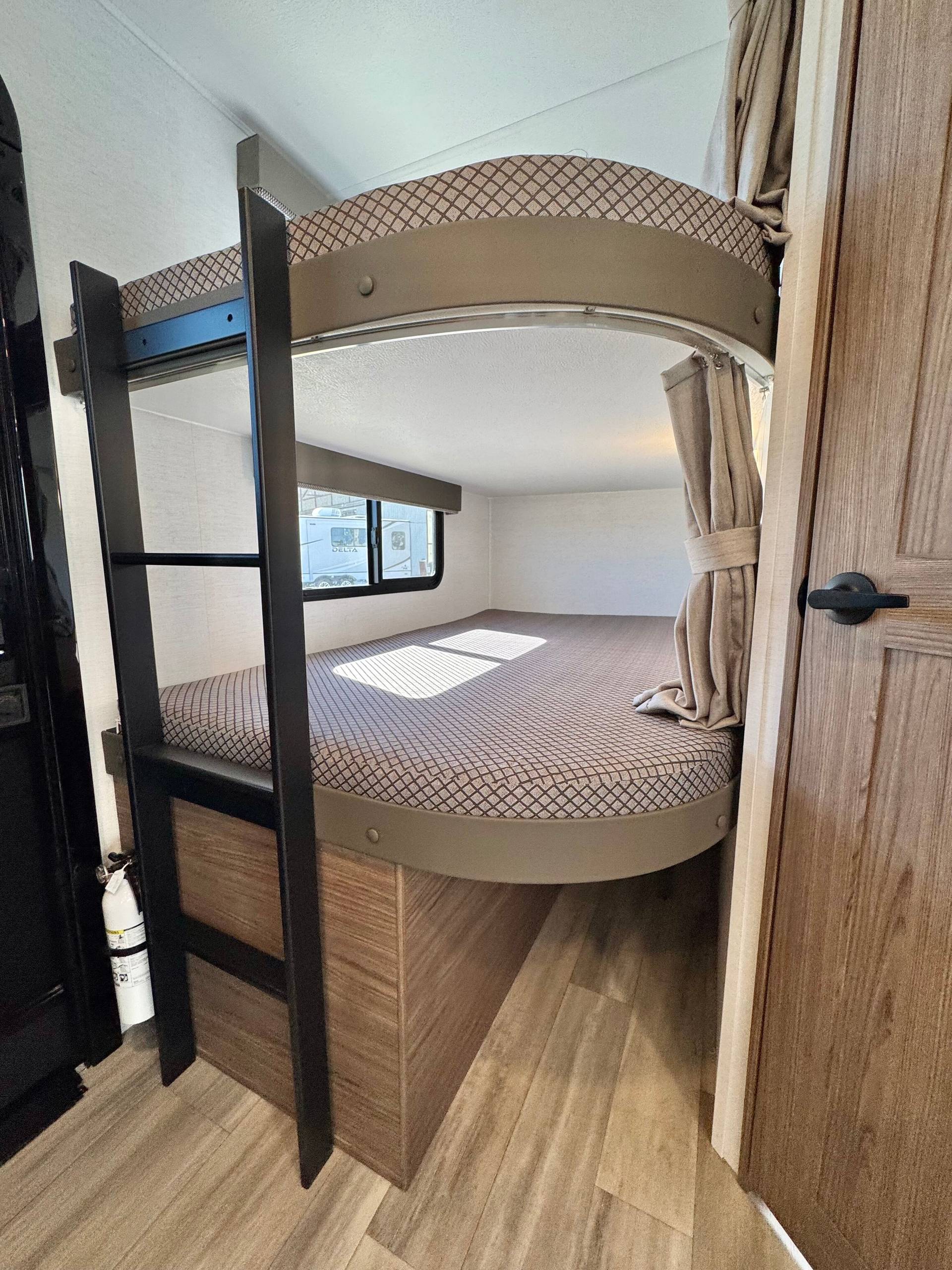 2025 Alliance RV 2025 Alliance RV Delta - thumbnail 40