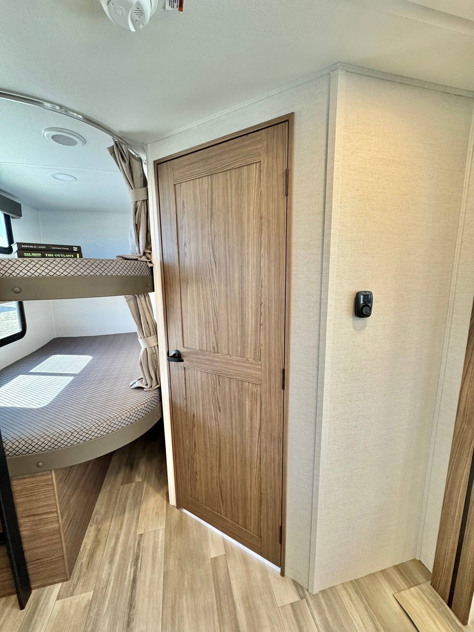 2025 Alliance RV 2025 Alliance RV Delta - thumbnail 42