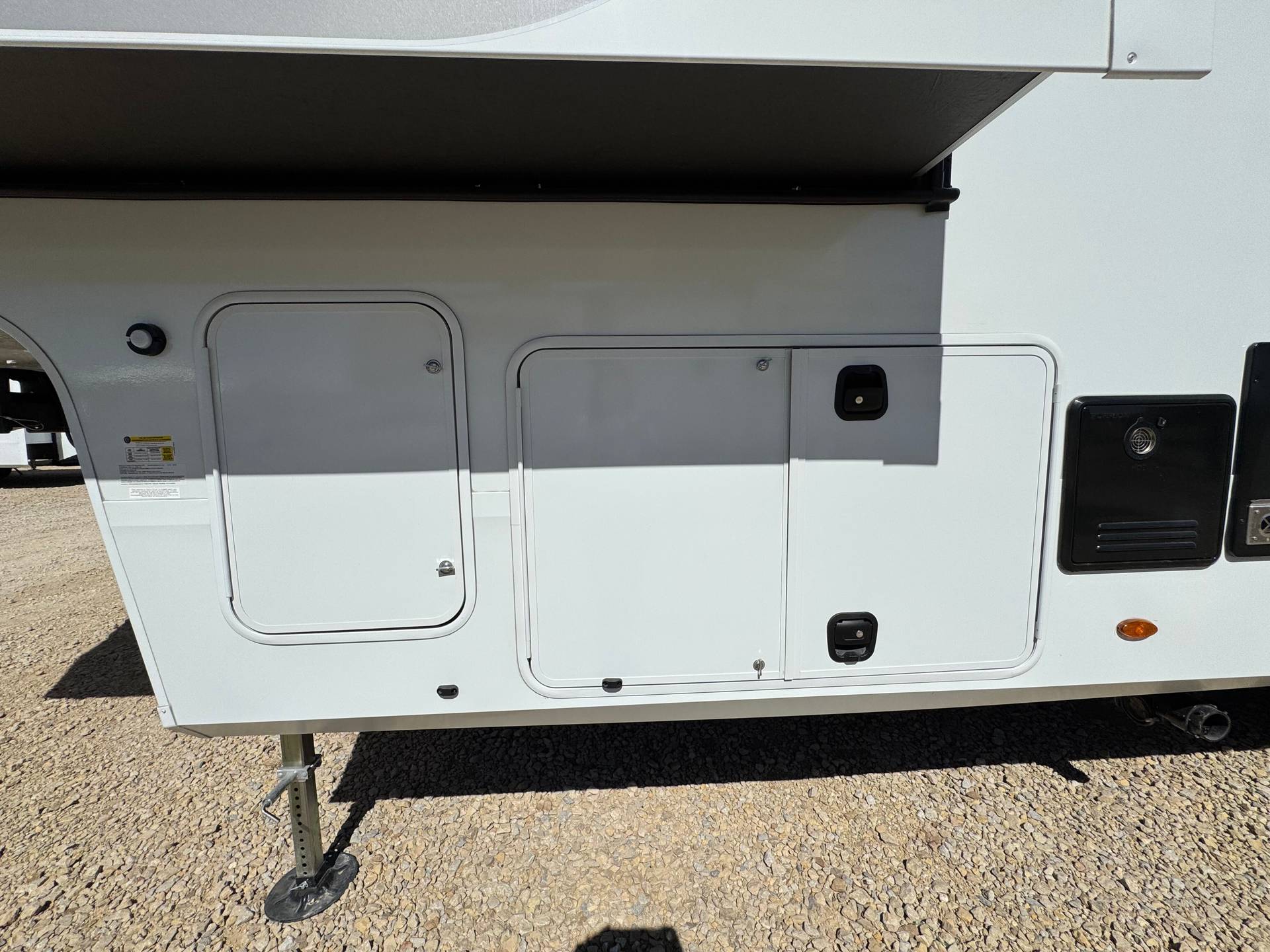 2025 Grand Design 2025 Grand Design Influence - thumbnail 17