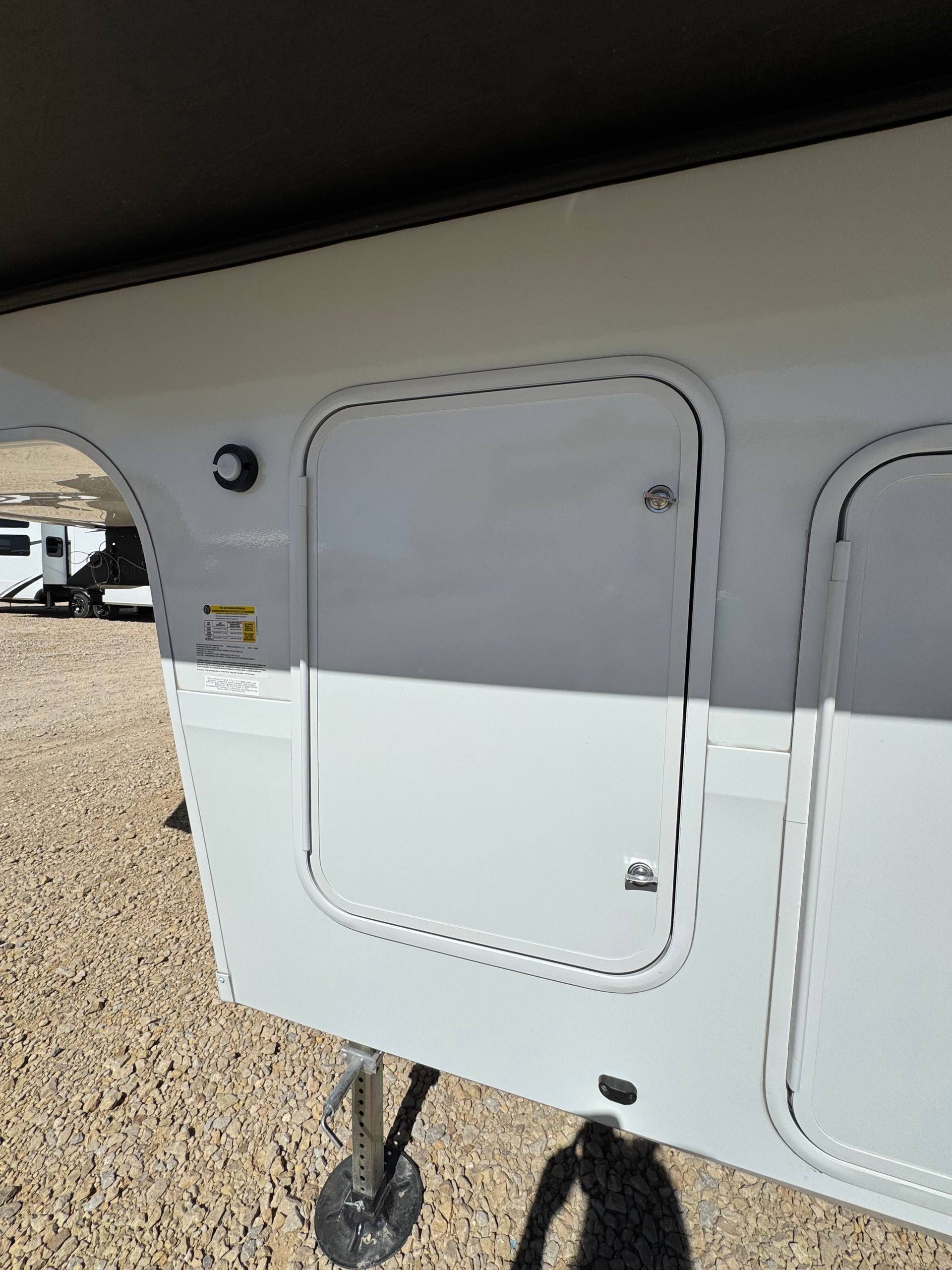 2025 Grand Design 2025 Grand Design Influence - thumbnail 19