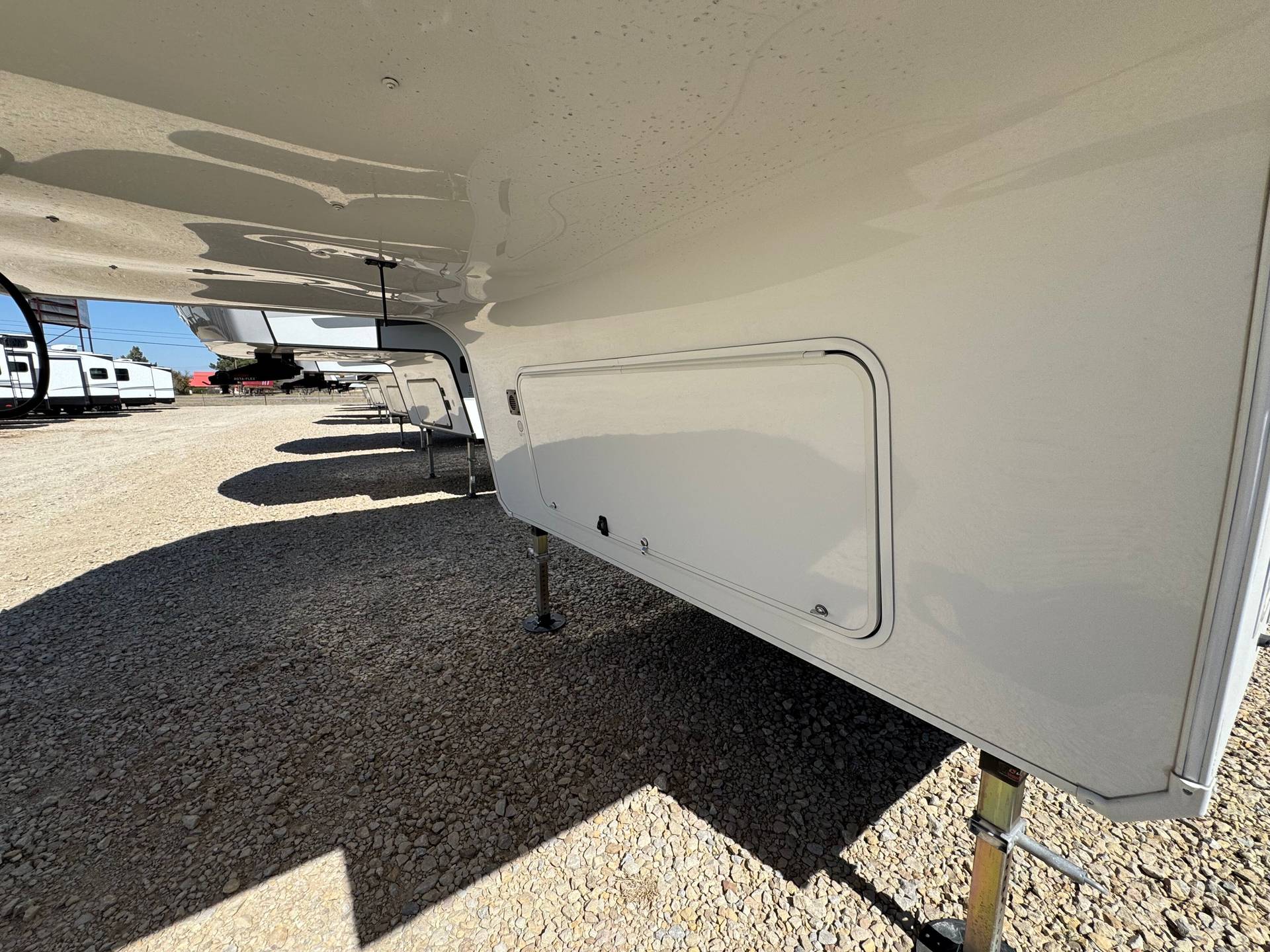 2025 Grand Design 2025 Grand Design Influence - thumbnail 21