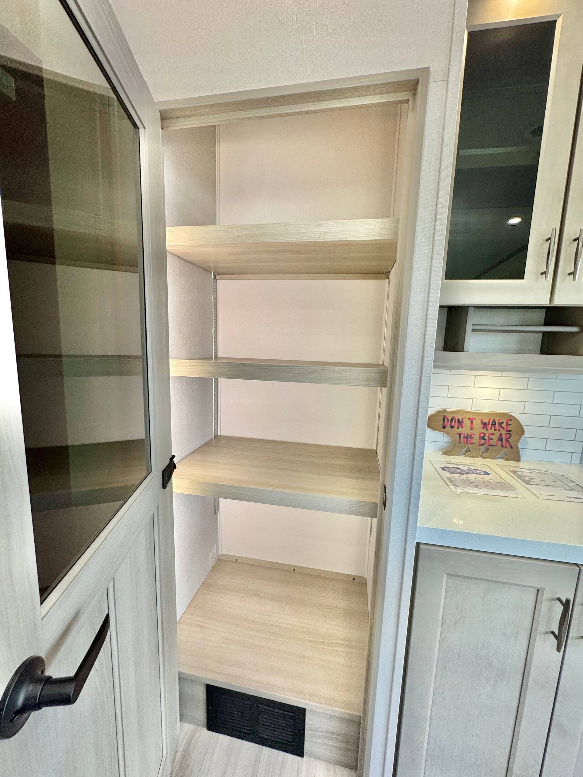 2025 Grand Design 2025 Grand Design Influence - thumbnail 29