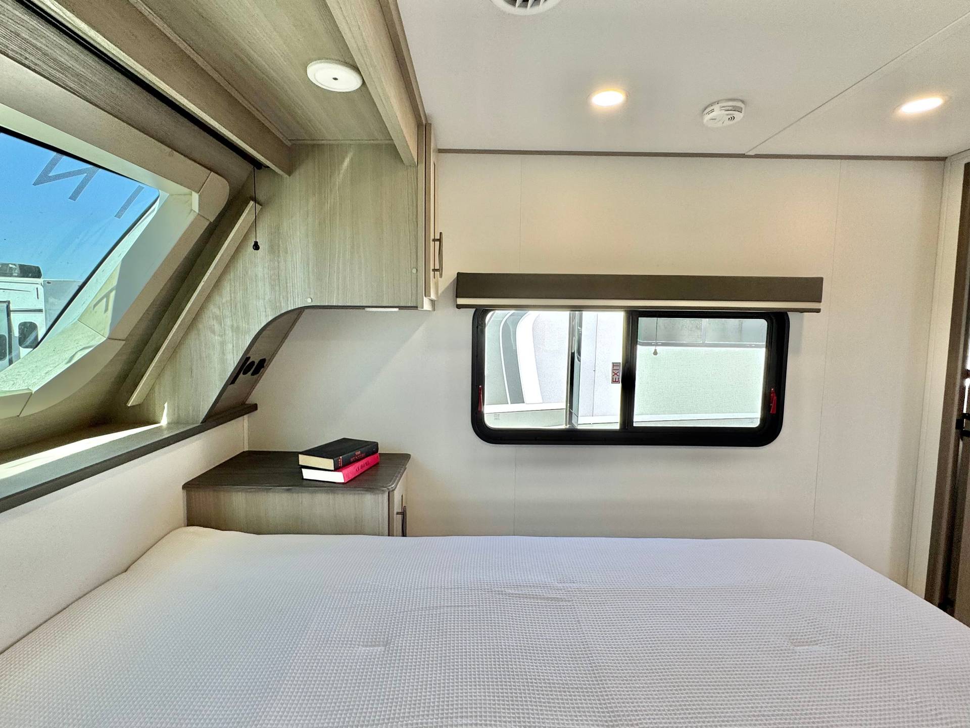 2025 Grand Design 2025 Grand Design Influence - thumbnail 45