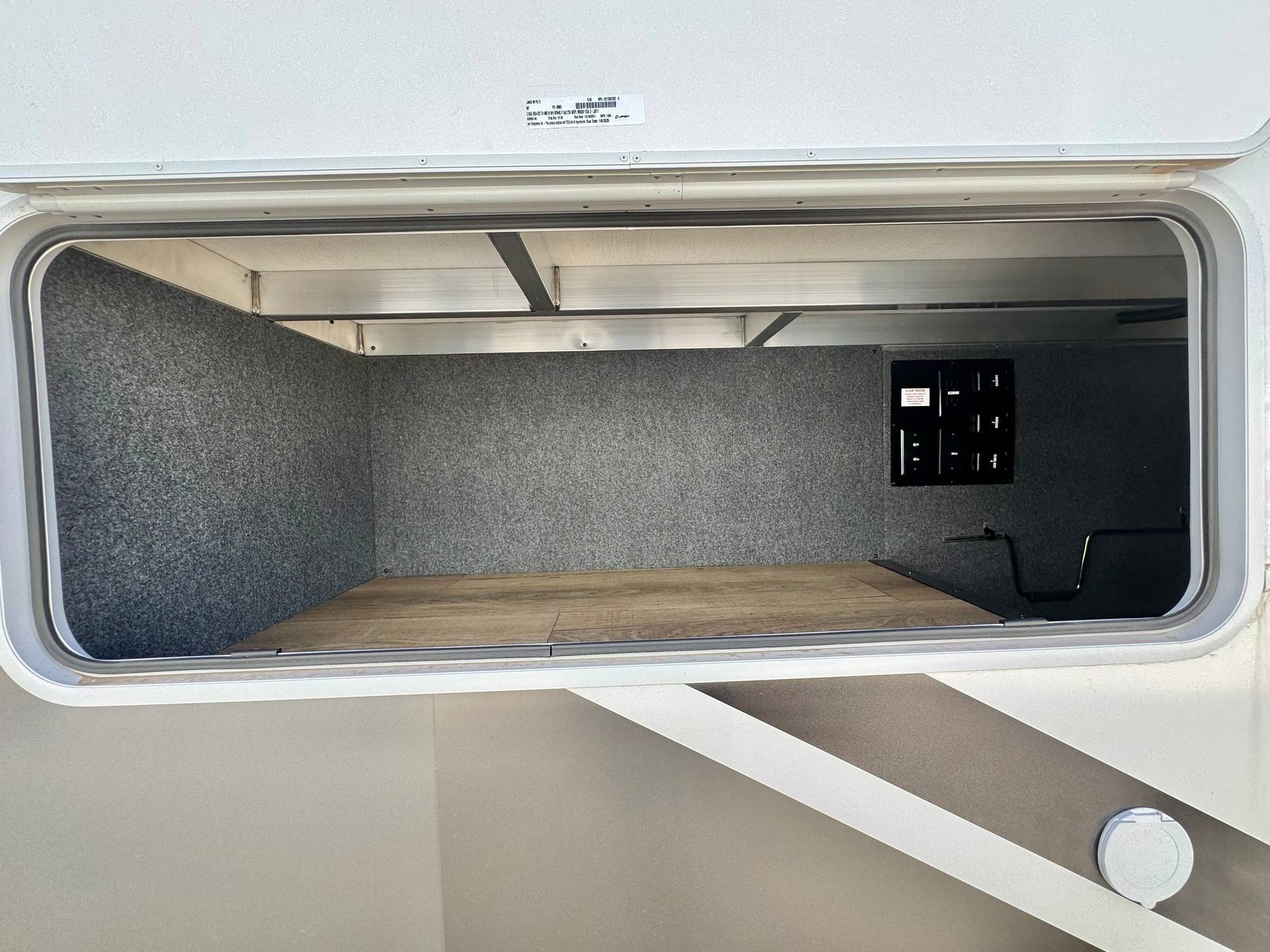 2025 Alliance RV 2025 Alliance RV Paradigm - thumbnail 11