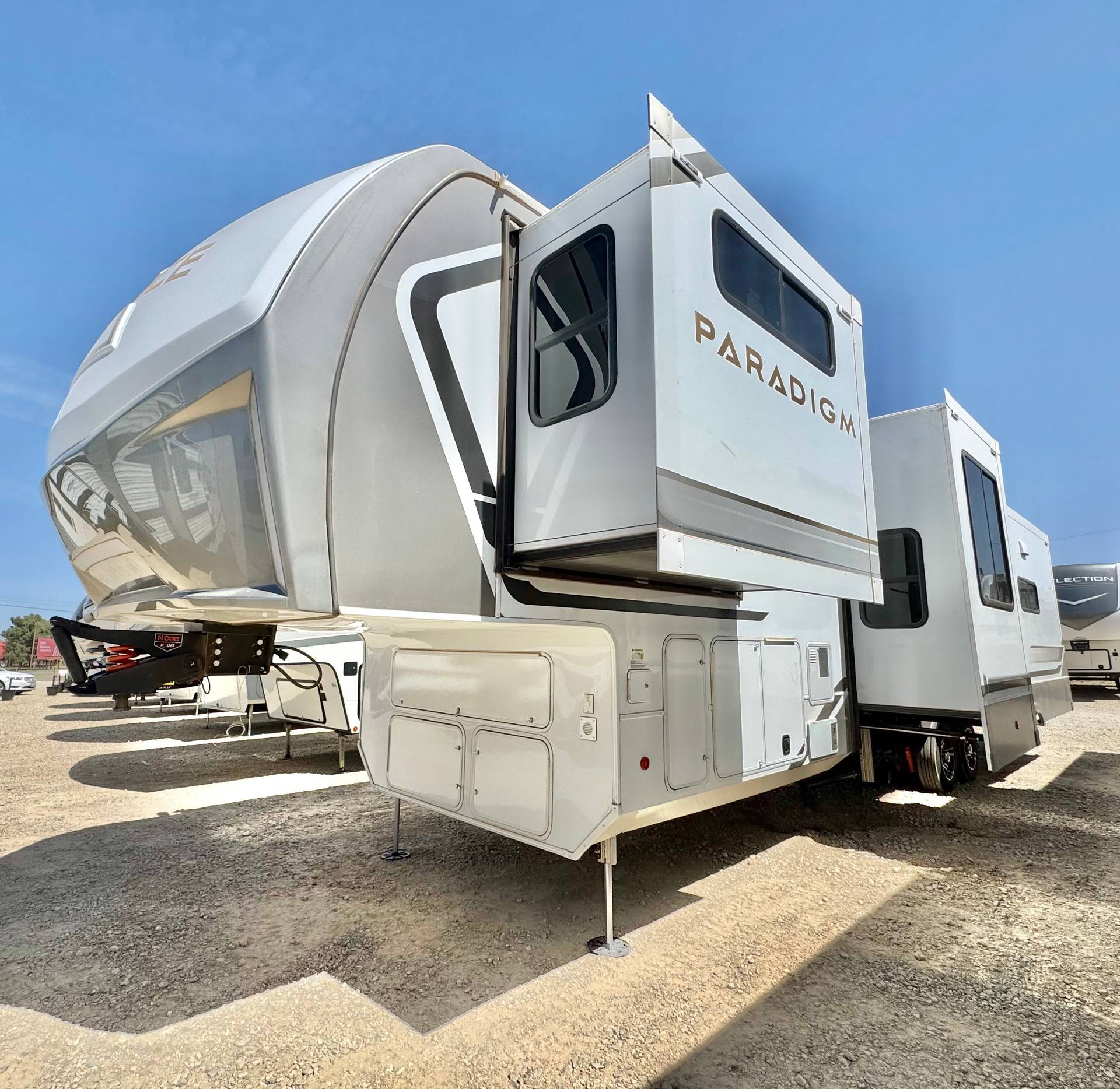 2025 Alliance RV 2025 Alliance RV Paradigm - thumbnail 21