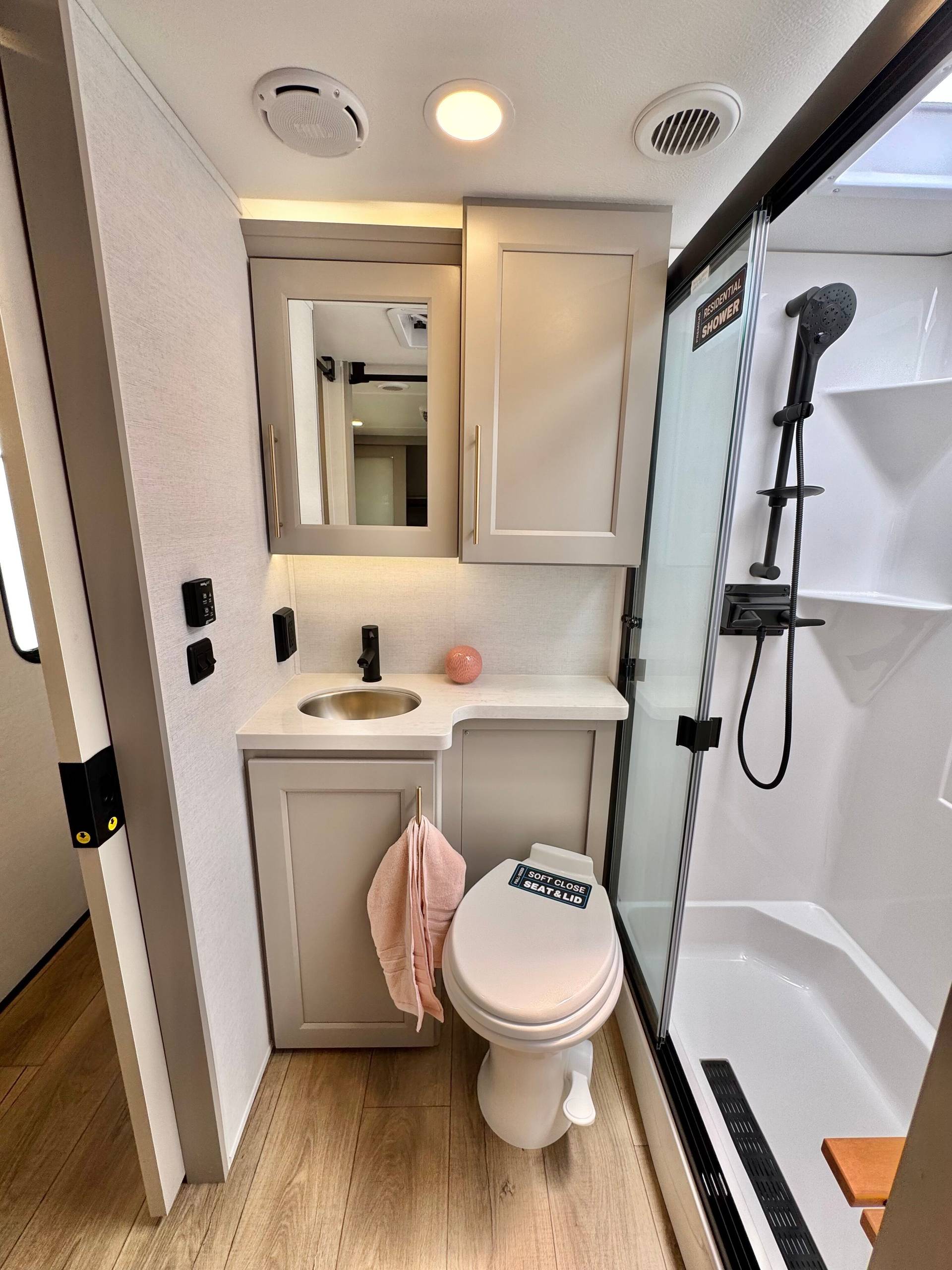 2025 Alliance RV 2025 Alliance RV Paradigm - thumbnail 58