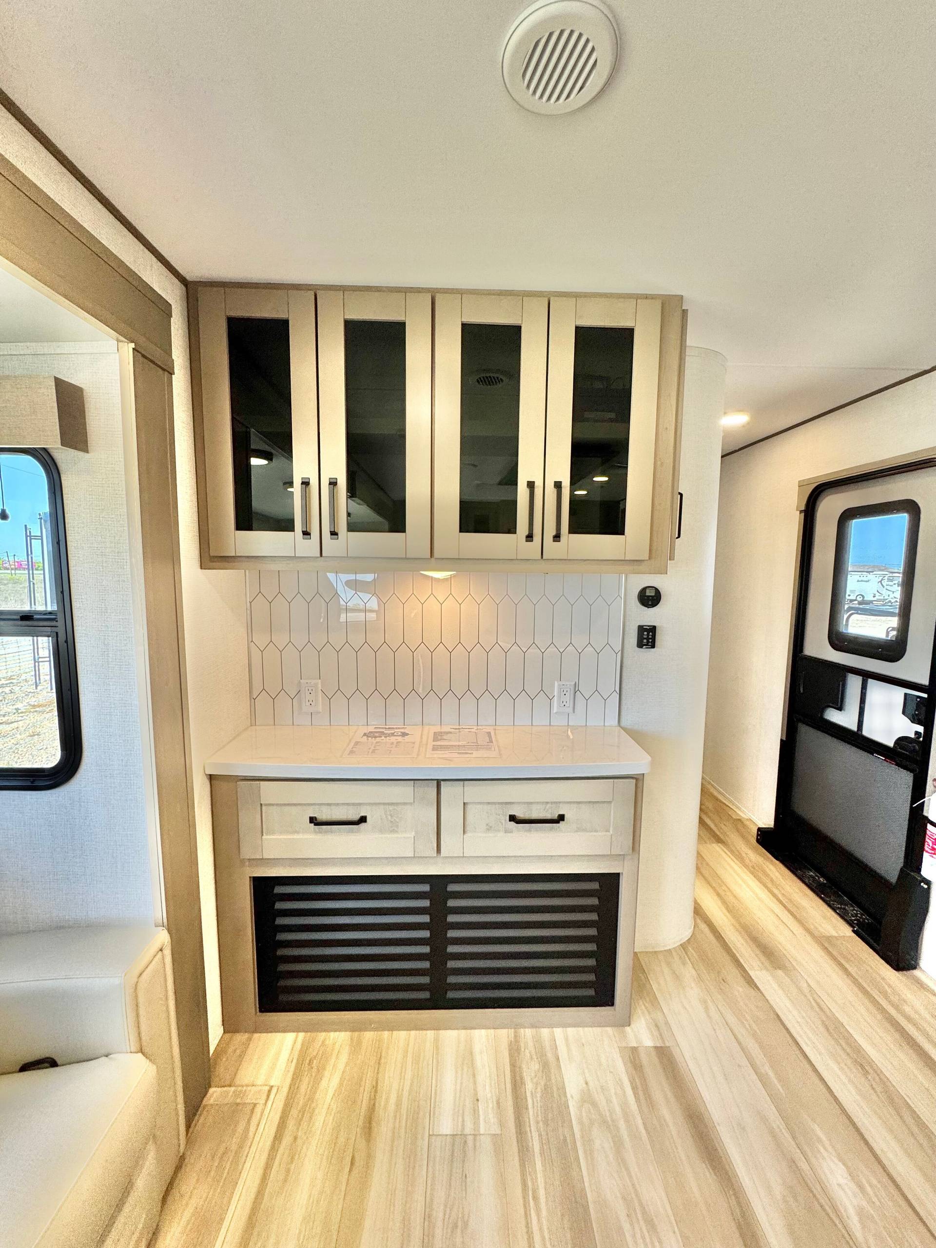 2025 Grand Design 2025 Grand Design Reflection - thumbnail 26