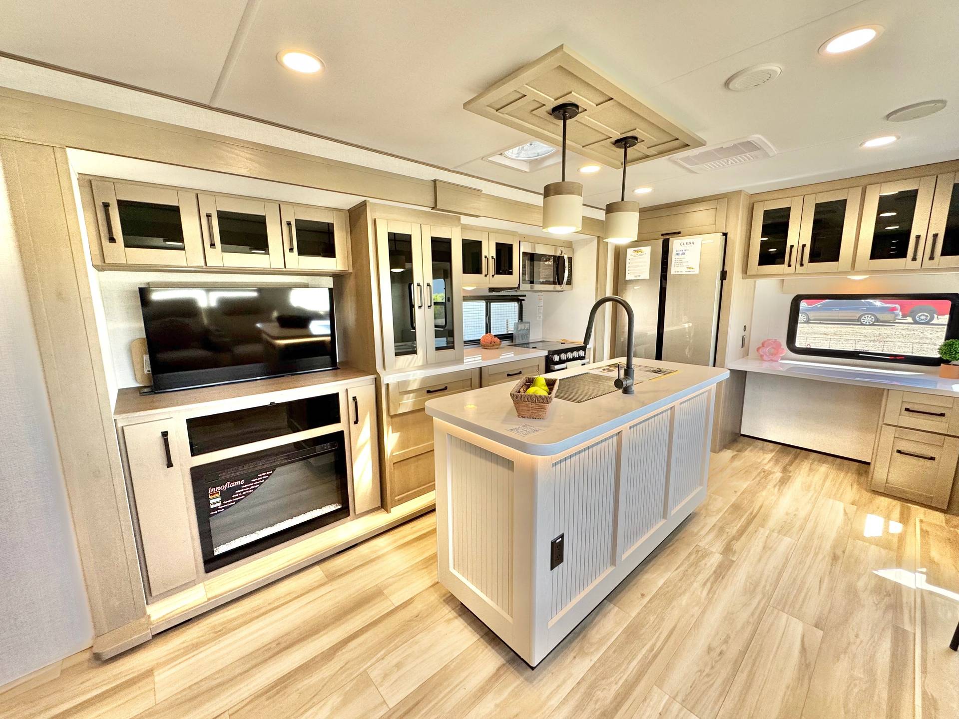 2025 Grand Design 2025 Grand Design Reflection - thumbnail 27