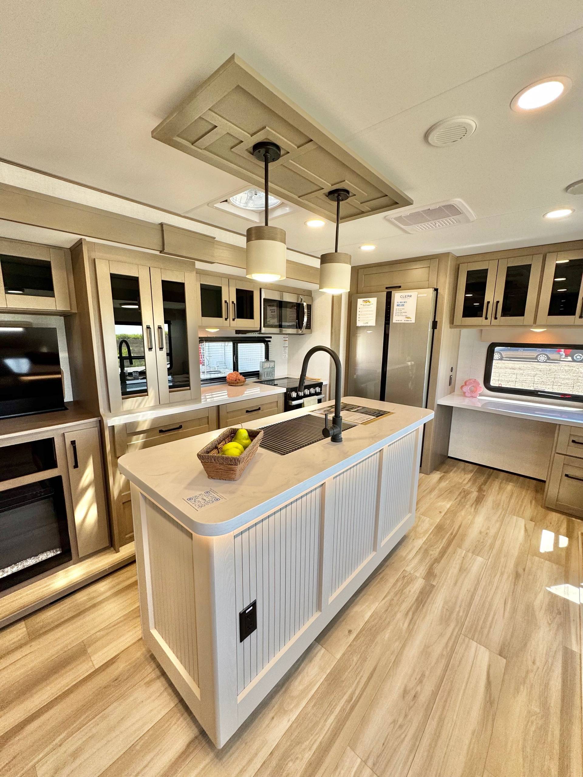 2025 Grand Design 2025 Grand Design Reflection - thumbnail 28