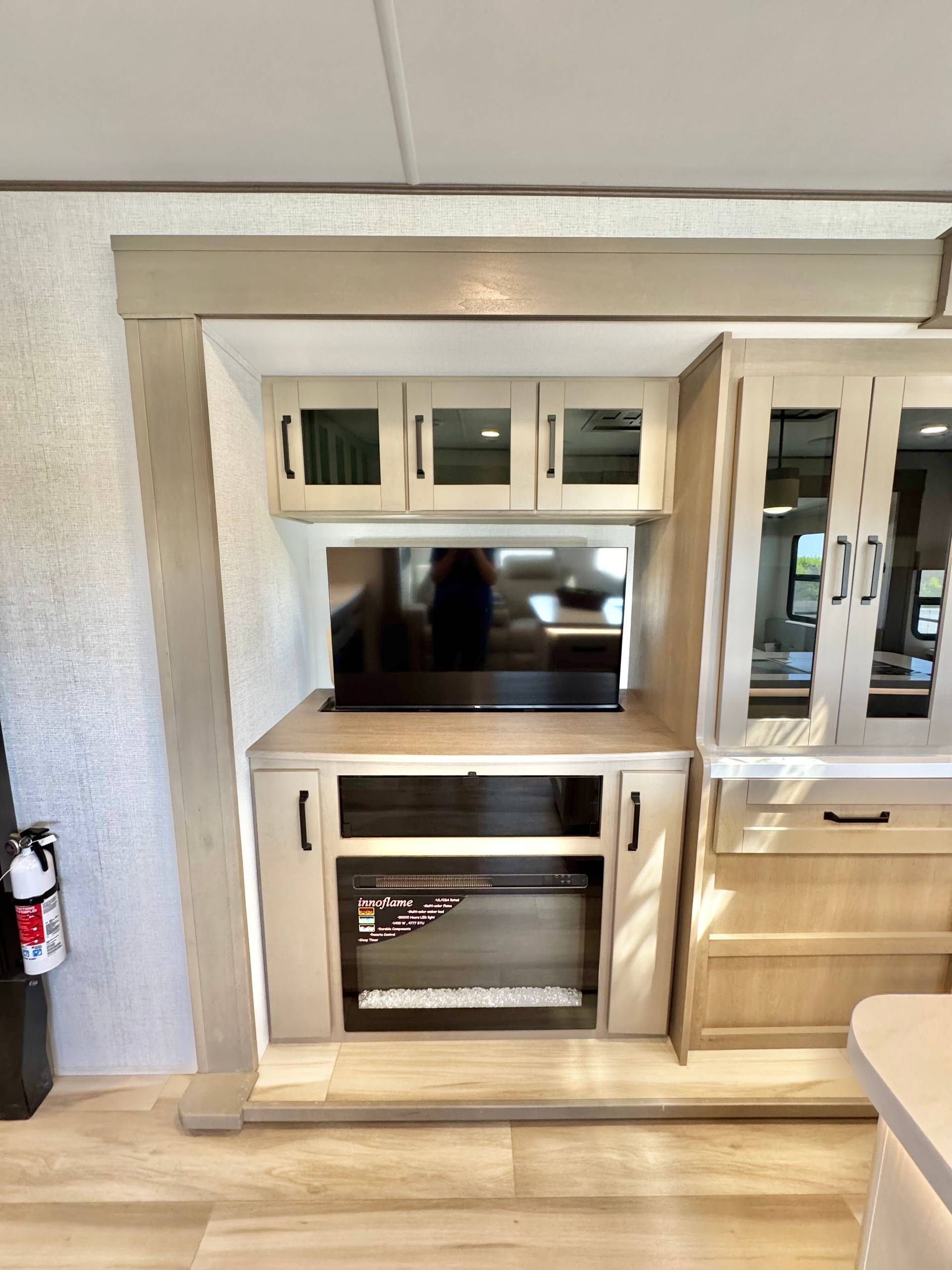 2025 Grand Design 2025 Grand Design Reflection - thumbnail 29