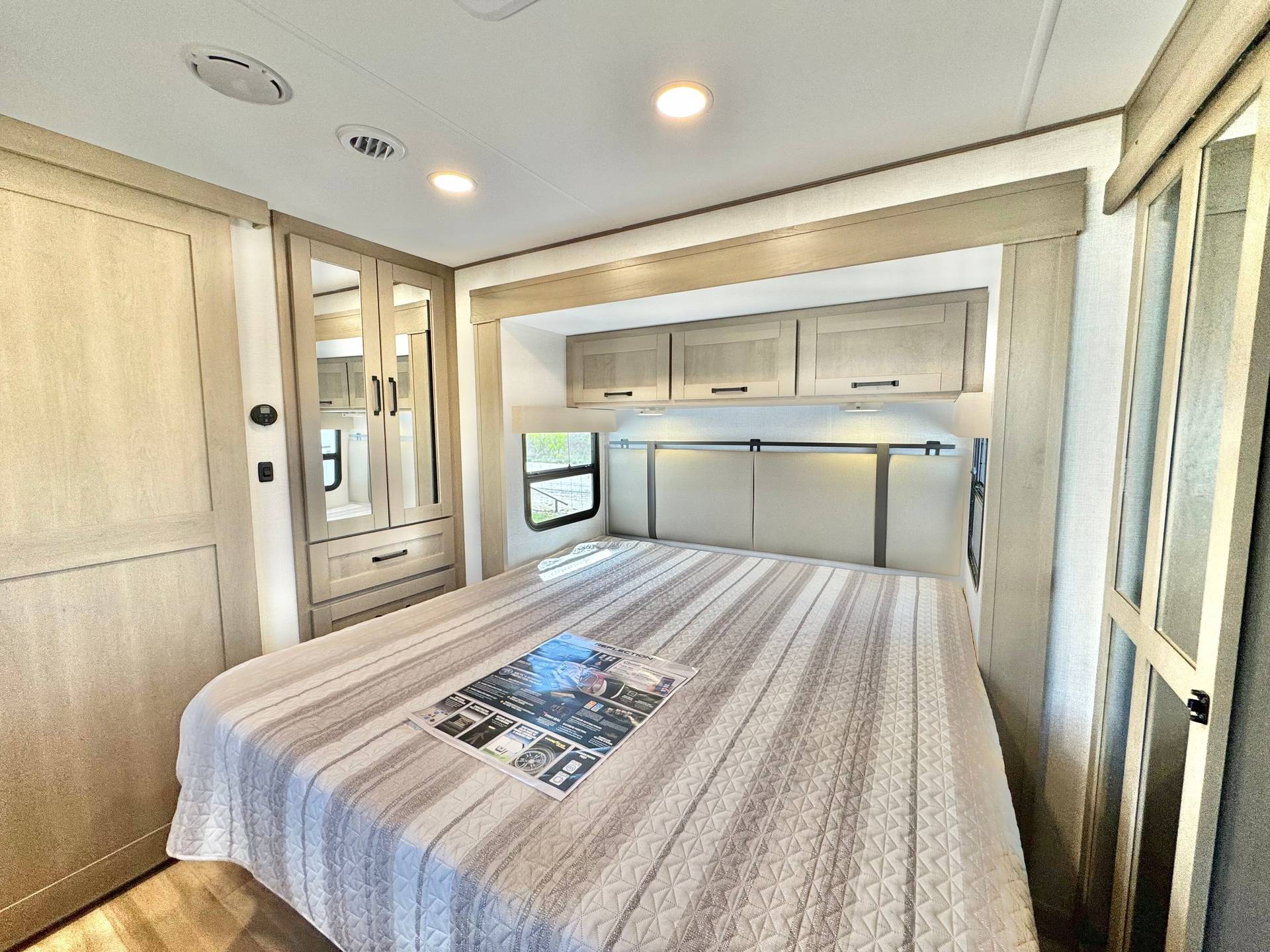 2025 Grand Design 2025 Grand Design Reflection - thumbnail 50