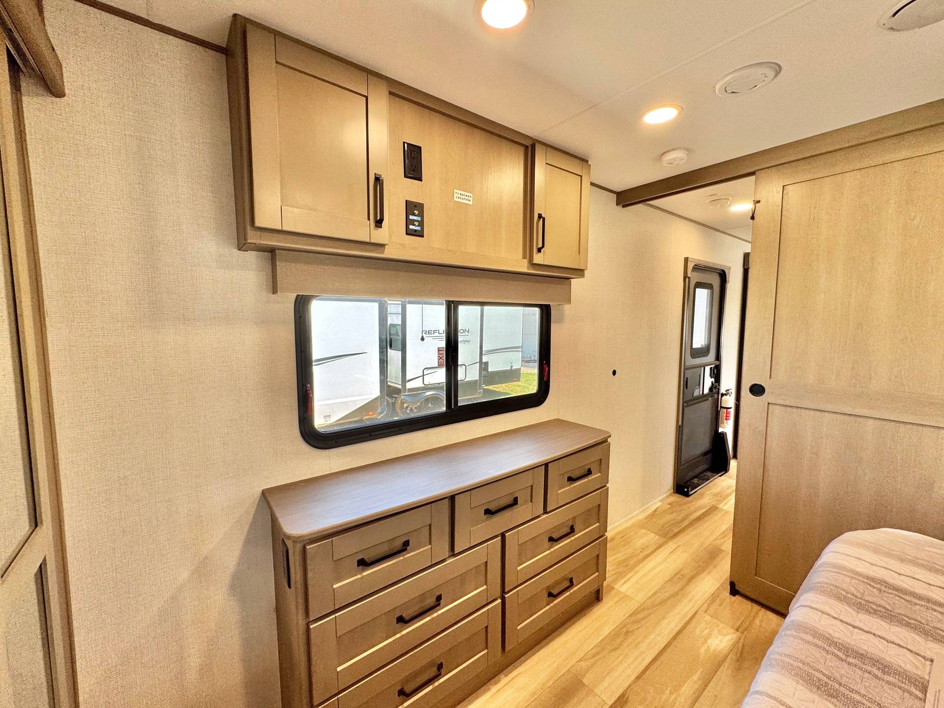 2025 Grand Design 2025 Grand Design Reflection - thumbnail 52