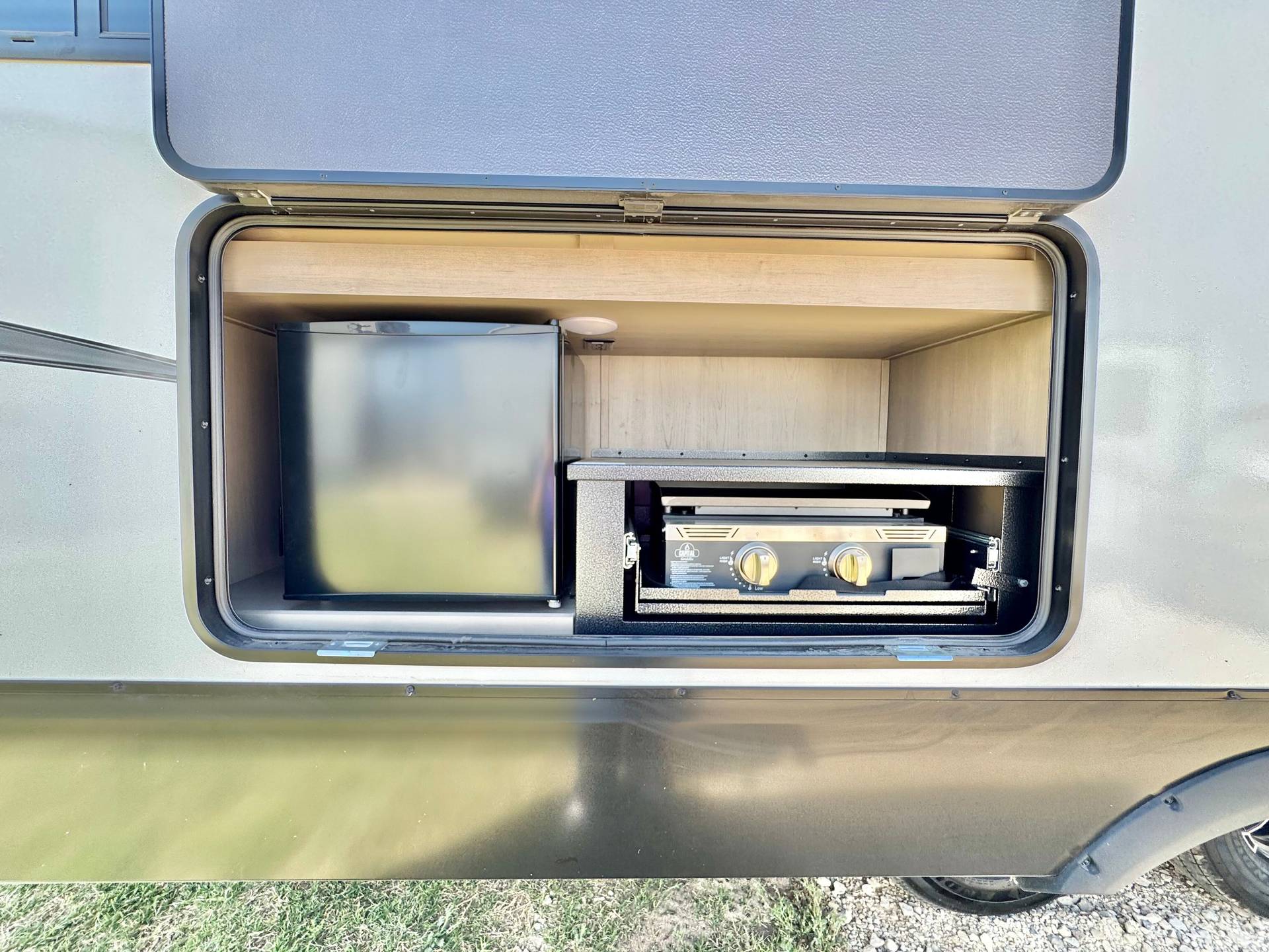 2025 Grand Design 2025 Grand Design Reflection - thumbnail 8