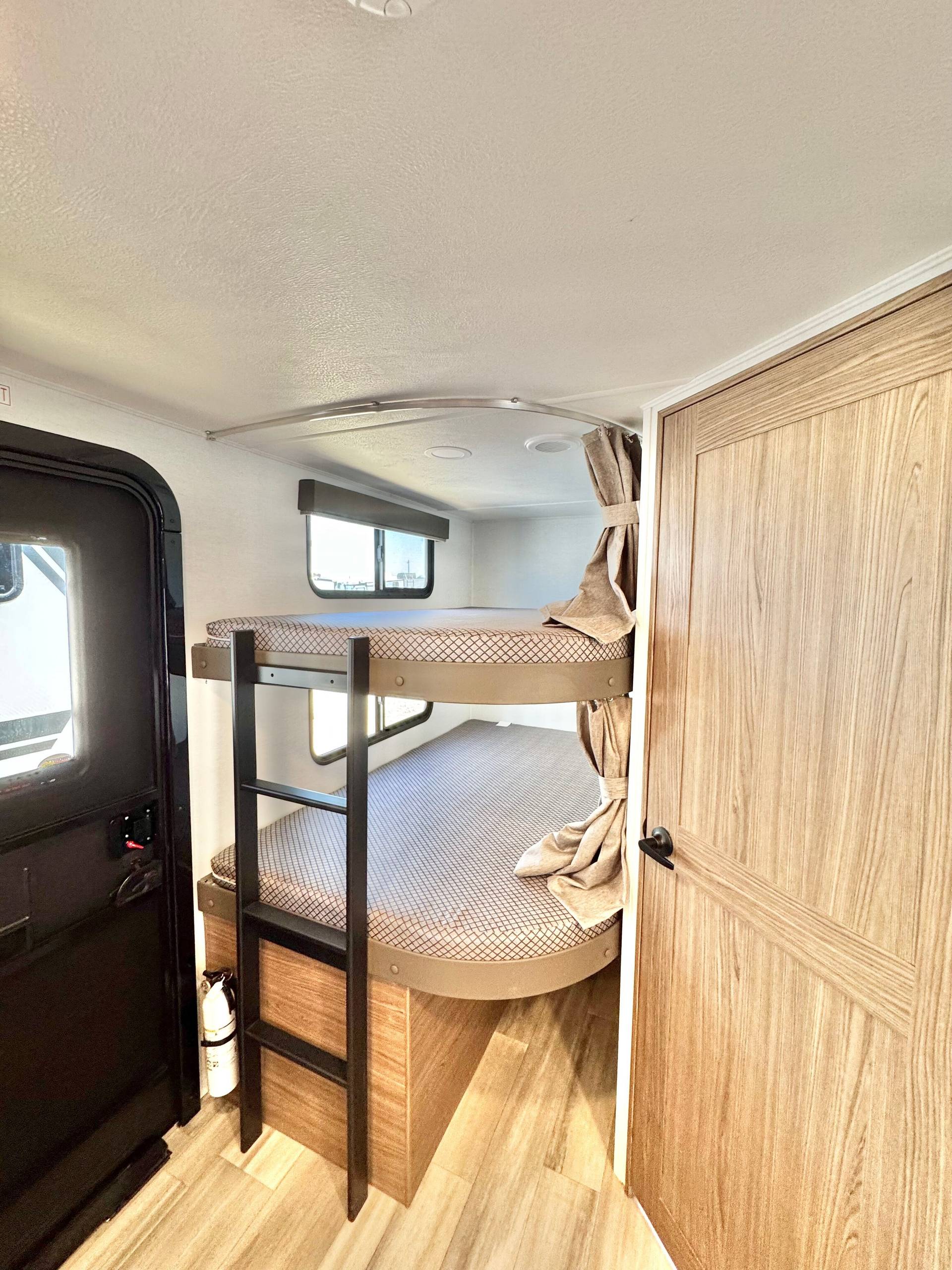 2025 Alliance RV 2025 Alliance RV Delta Ultra Lite - thumbnail 32