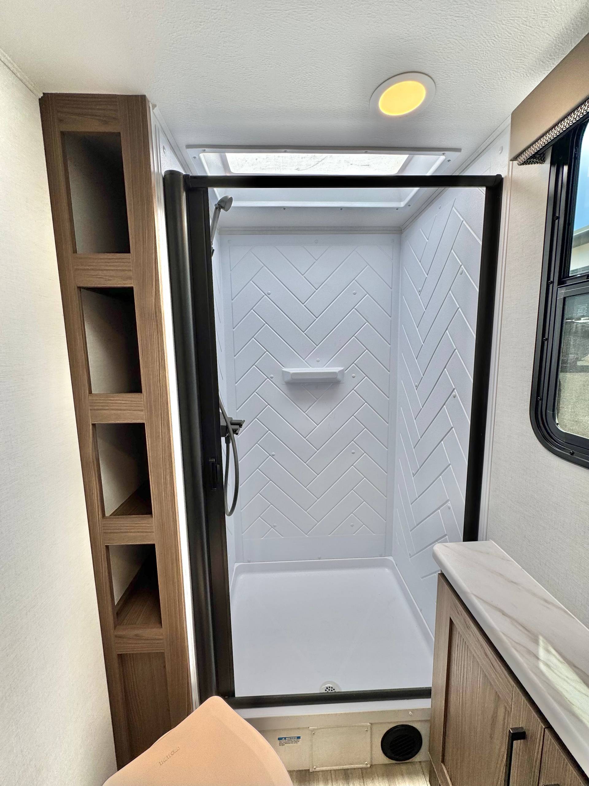 2025 Alliance RV 2025 Alliance RV Delta Ultra Lite - thumbnail 35