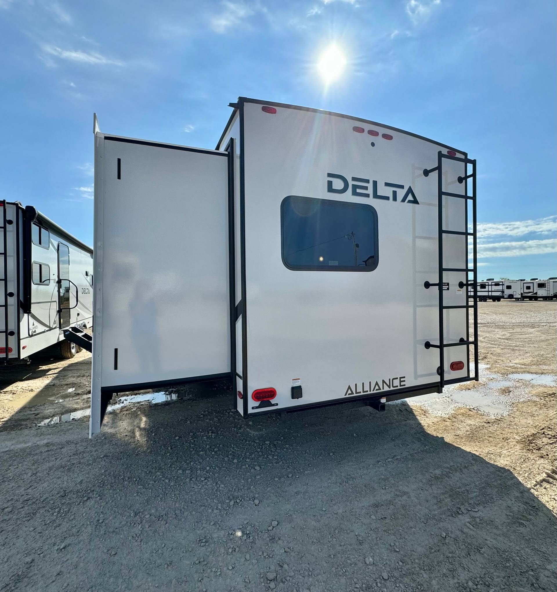 2025 Alliance RV 2025 Alliance RV Delta - thumbnail 13