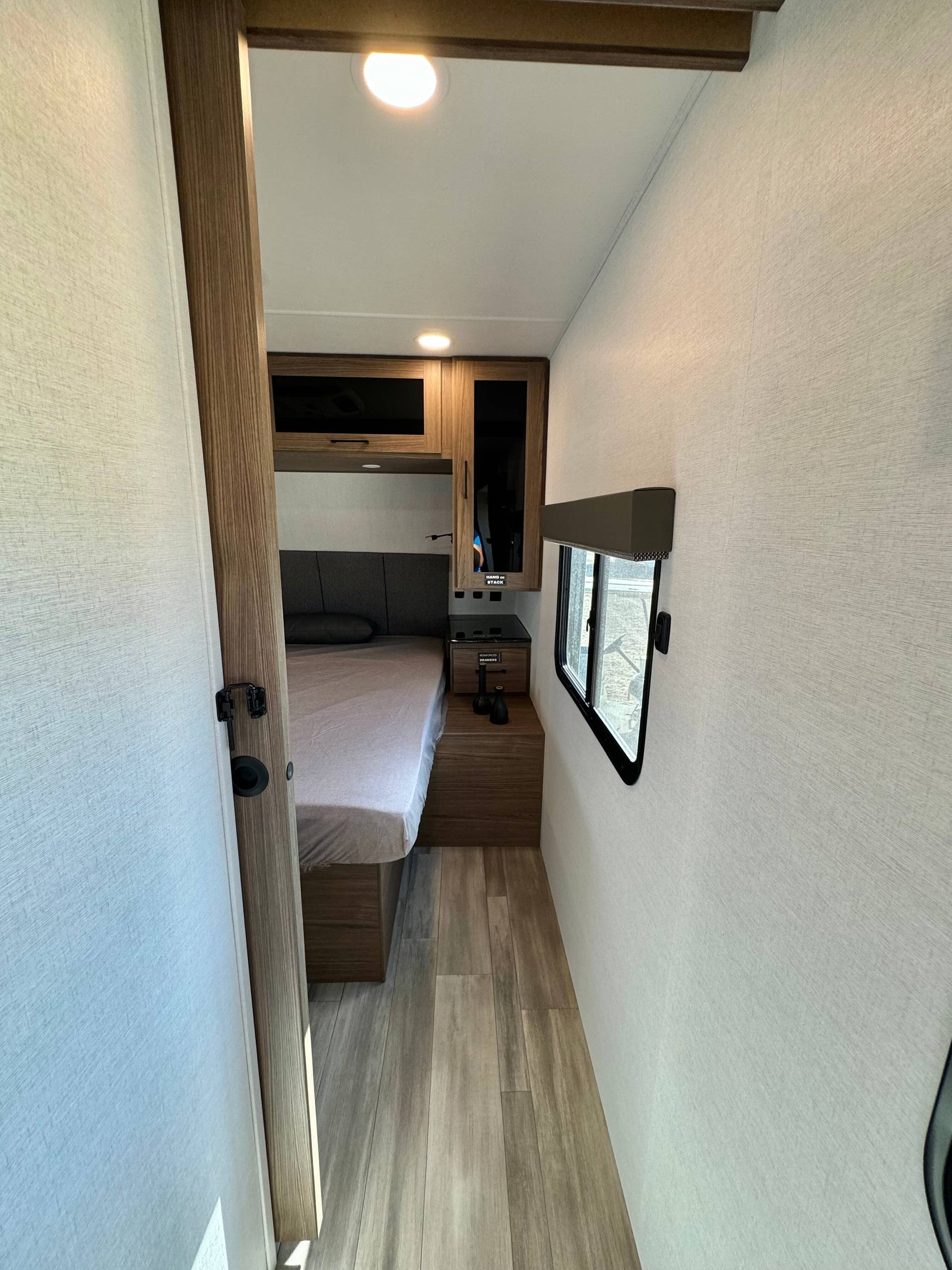 2025 Alliance RV 2025 Alliance RV Delta - thumbnail 27