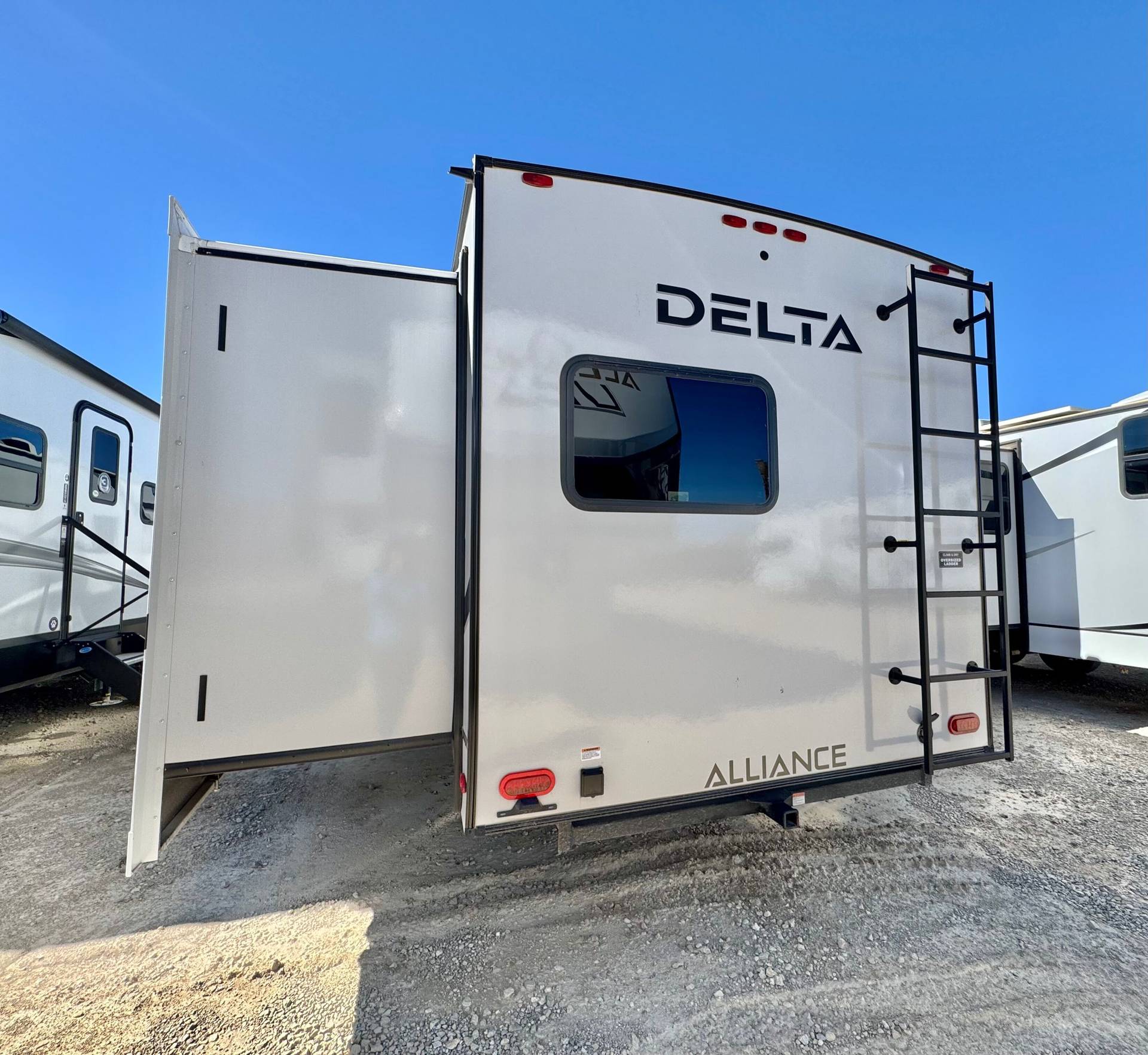 2025 Alliance RV 2025 Alliance RV Delta - thumbnail 4