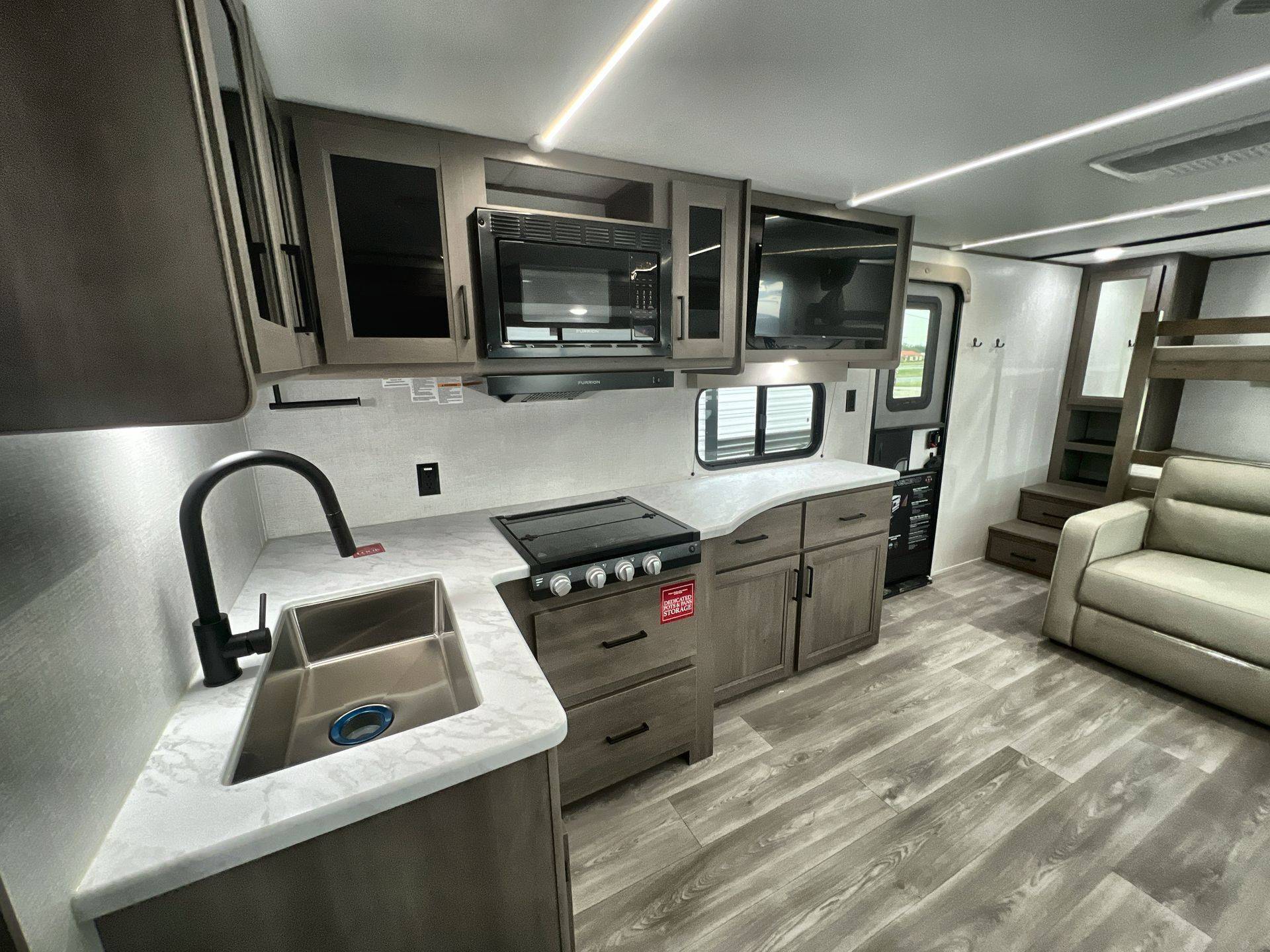 2026 Grand Design 2026 Grand Design Transcend - thumbnail 15