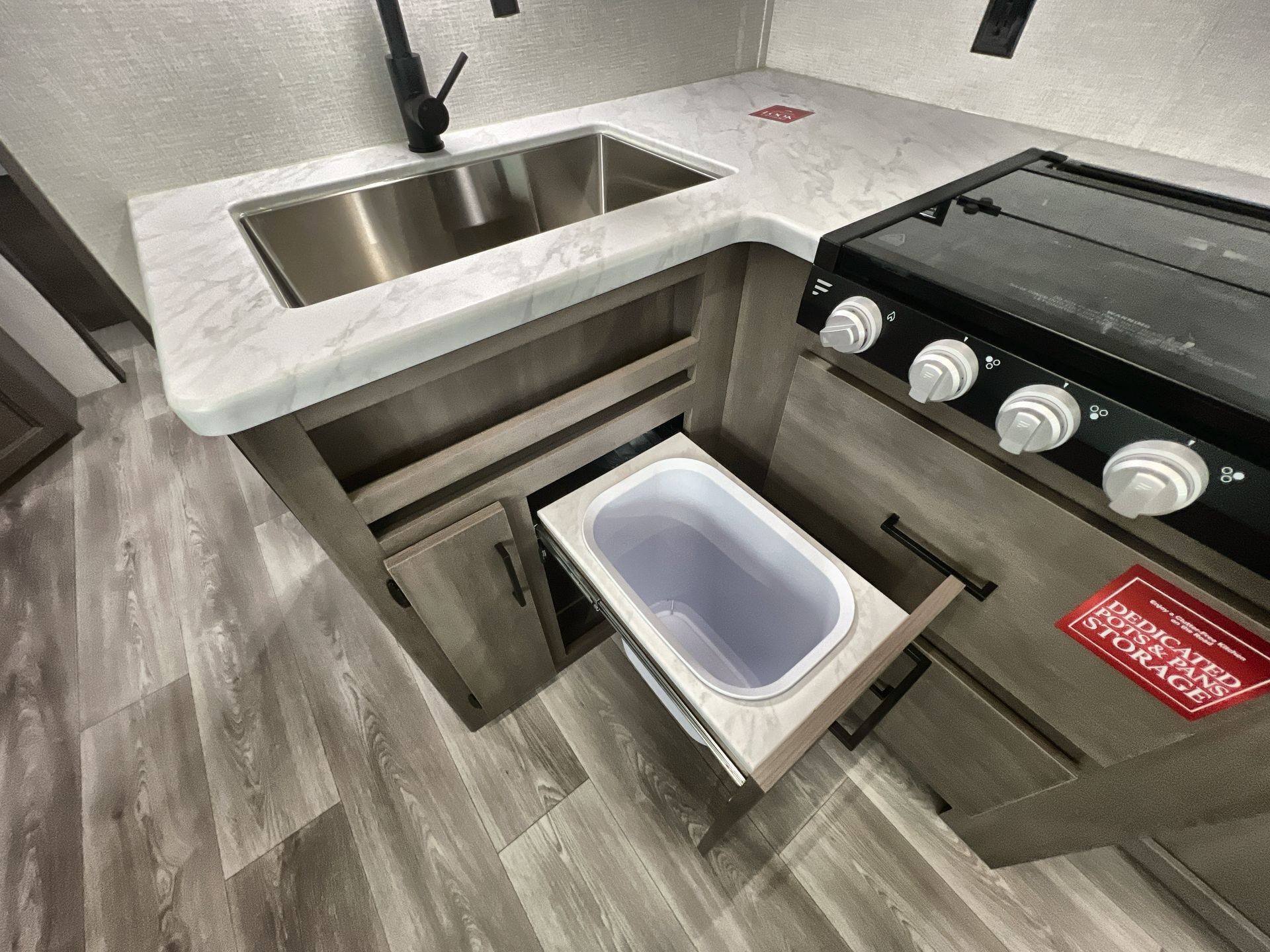 2026 Grand Design 2026 Grand Design Transcend - thumbnail 16