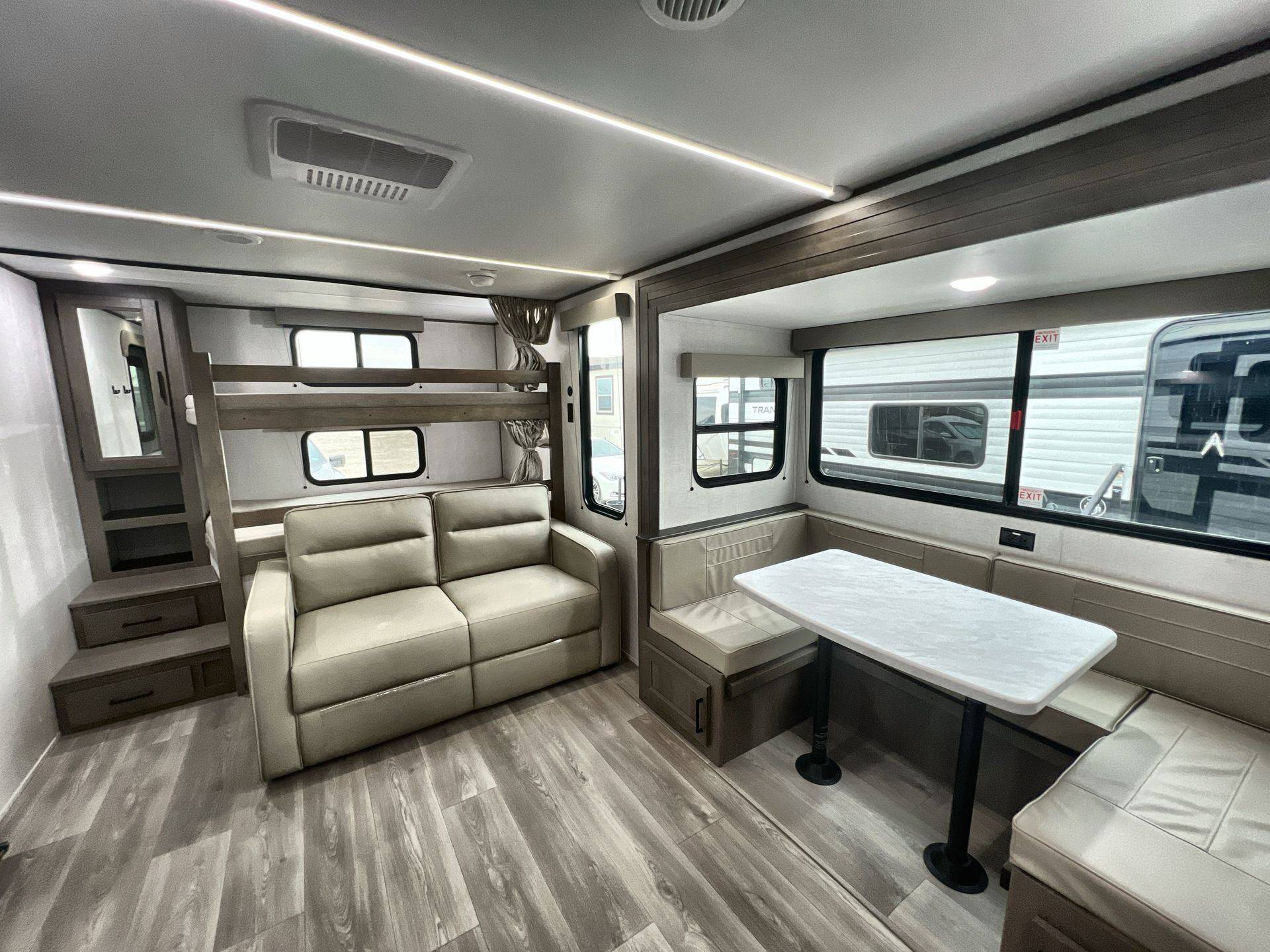 2026 Grand Design 2026 Grand Design Transcend - thumbnail 22