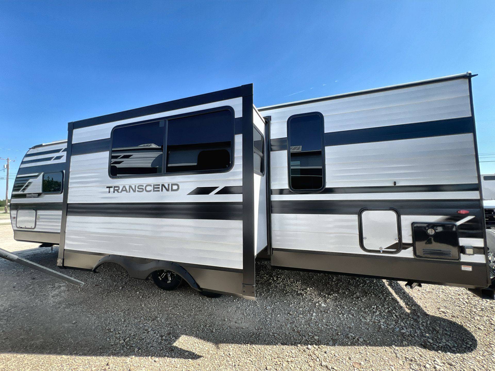 2026 Grand Design 2026 Grand Design Transcend - thumbnail 9