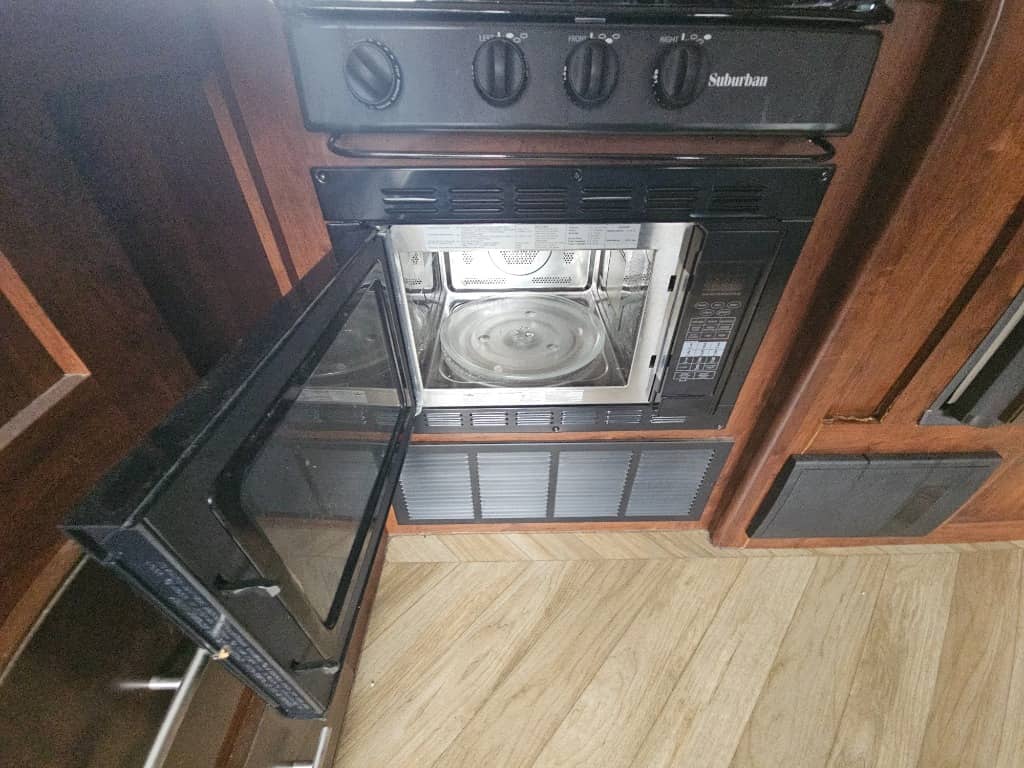 2017 Forest River 2017 Forest River Vengeance - thumbnail 18