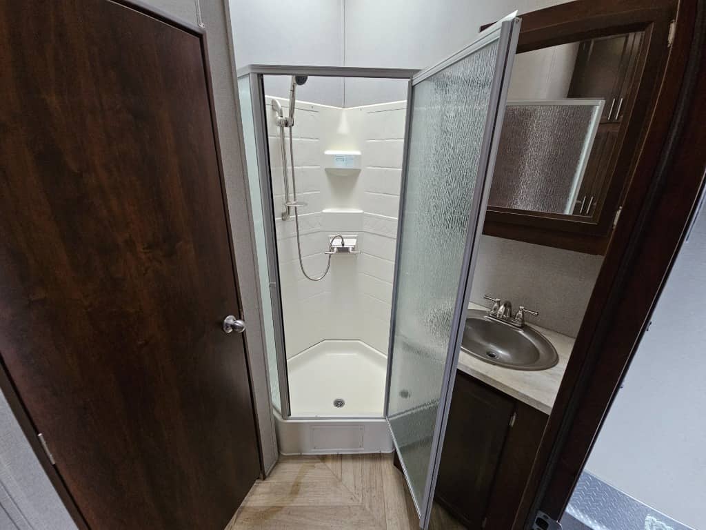 2017 Forest River 2017 Forest River Vengeance - thumbnail 28