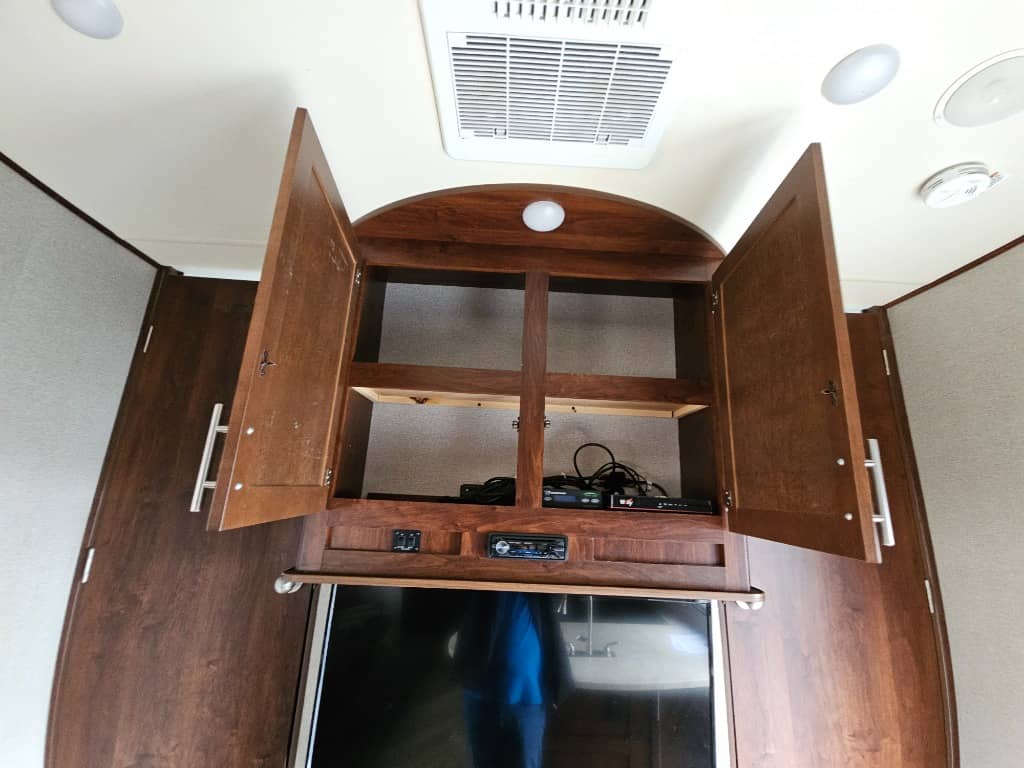 2017 Forest River 2017 Forest River Vengeance - thumbnail 38