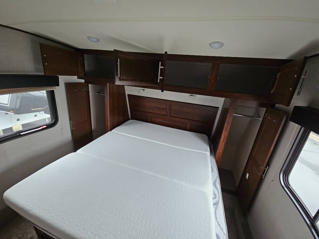 2017 Forest River 2017 Forest River Vengeance - thumbnail 42