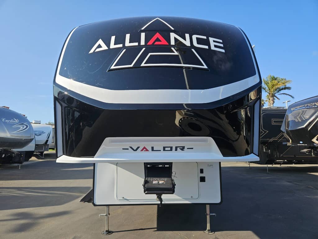 2026 Alliance RV 2026 Alliance RV Valor - thumbnail 8