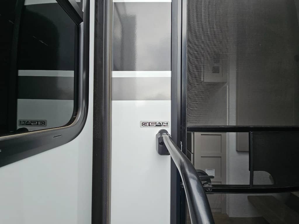 2026 Alliance RV 2026 Alliance RV Valor - thumbnail 44